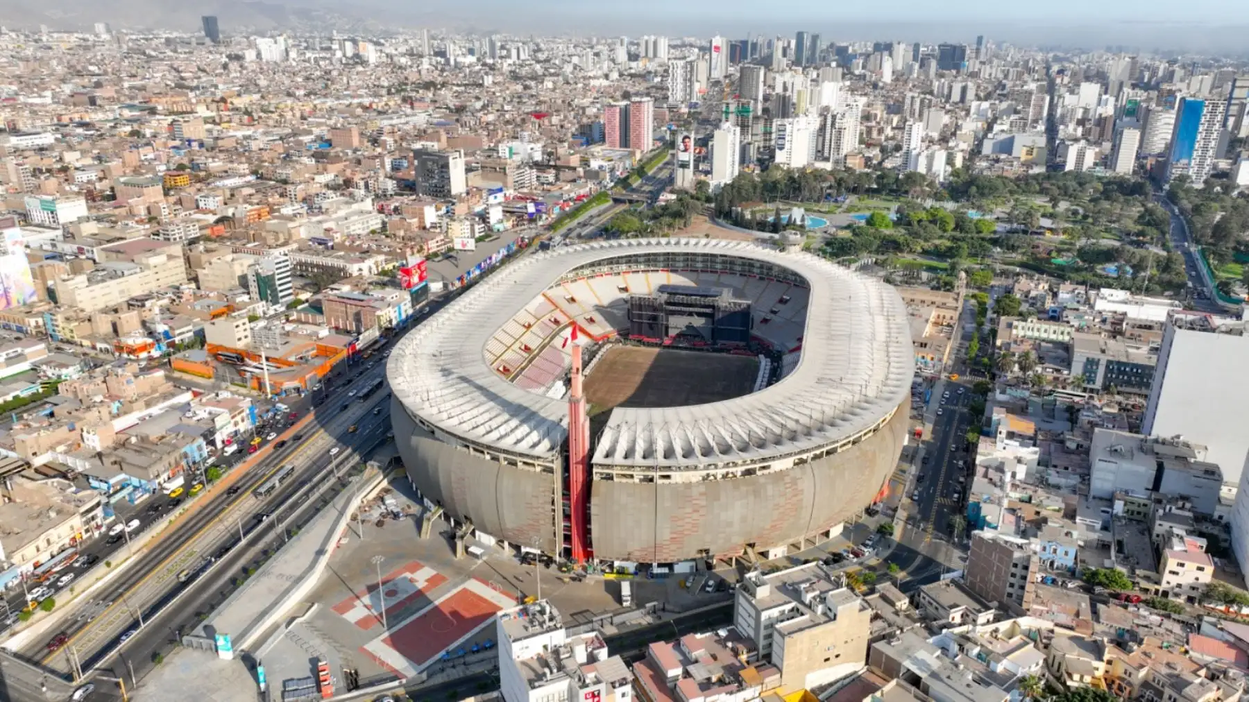 La Contraloría General emitió un informe sobre las observaciones en el Estadio Nacional