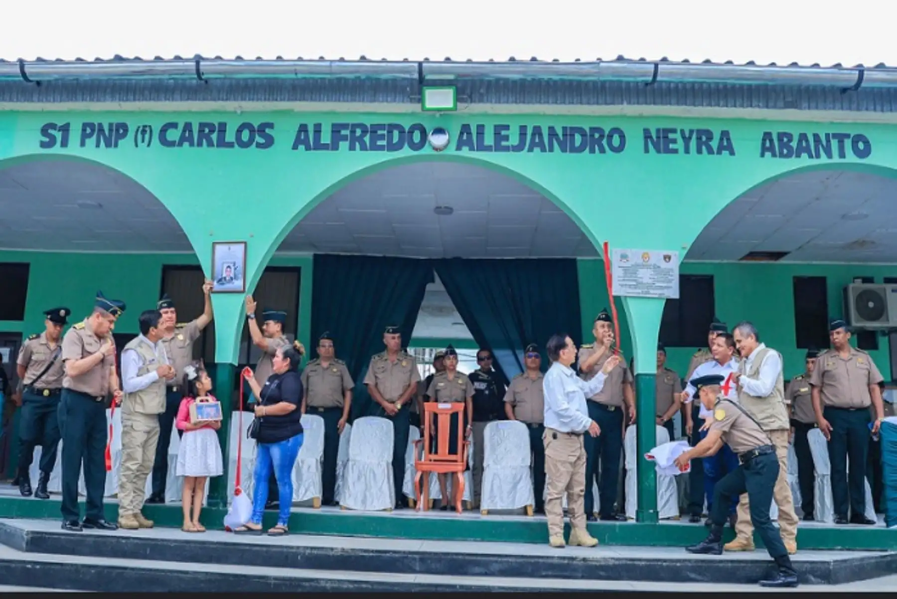 Gobierno oficializa que escuela PNP de Iquitos lleve nombre de suboficial Carlos Neyra