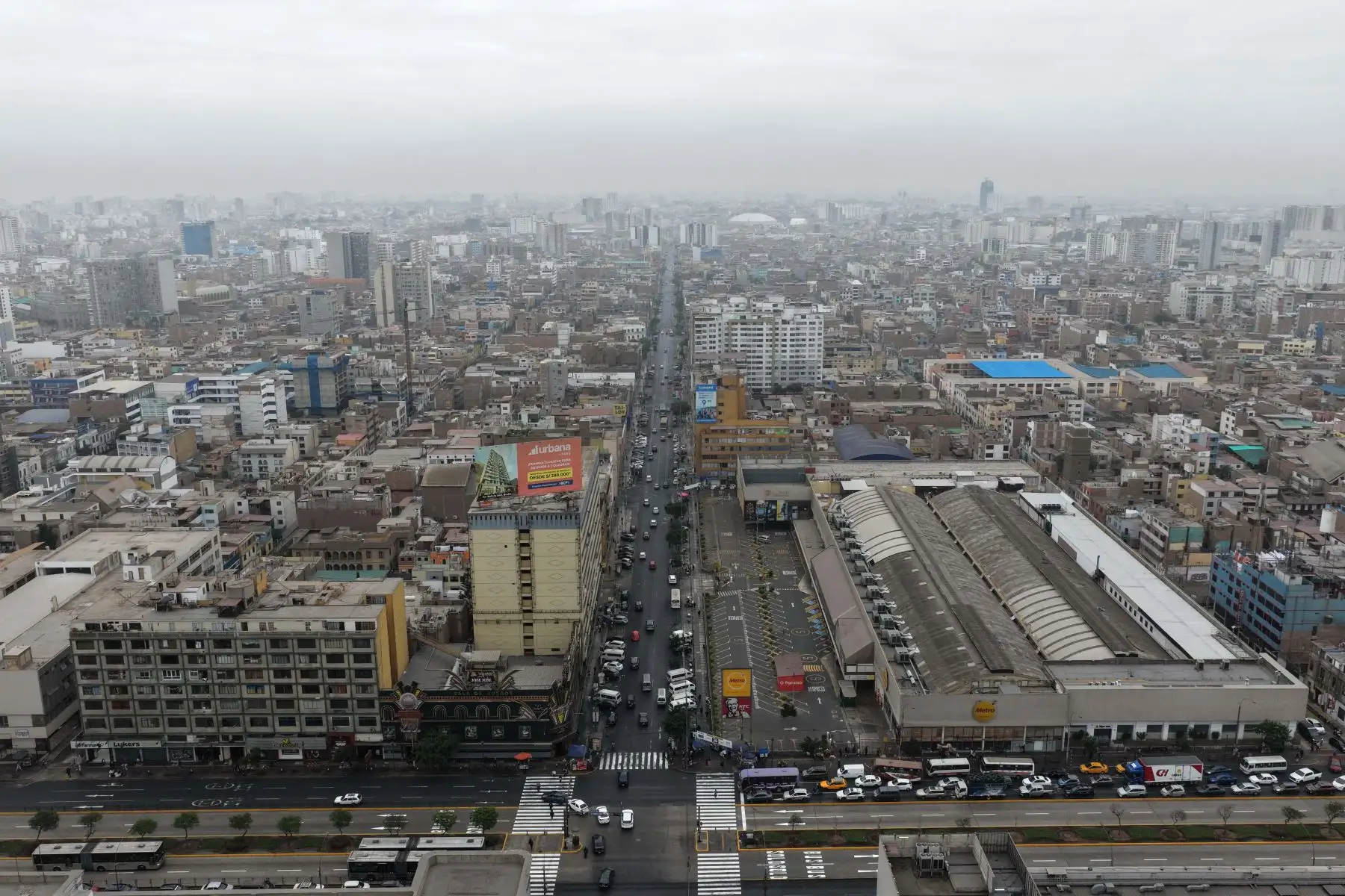 Lima amaneció con densa neblina y un poco de humedad el sábado 16 de mayo de 2026, en plena temporada de otoño. Tal como informó el Senamhi, la temperatura mínima en la capital para los siguientes días estará entre 18º y 19º grados centígrados. Foto: ANDINA/Daniel Bracamonte