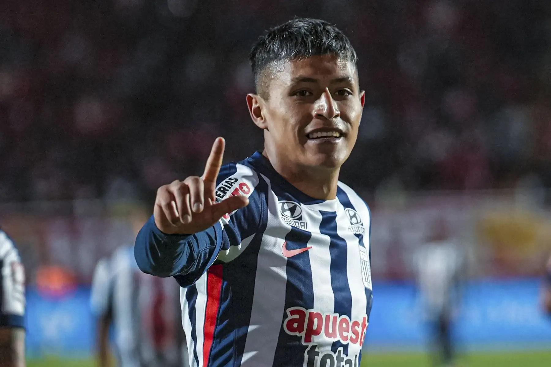 Alianza Lima ganó a Cienciano 1-0 con gol de Marcos Huamán y se acerca al título del Torneo Apertura. Foto: Liga 1