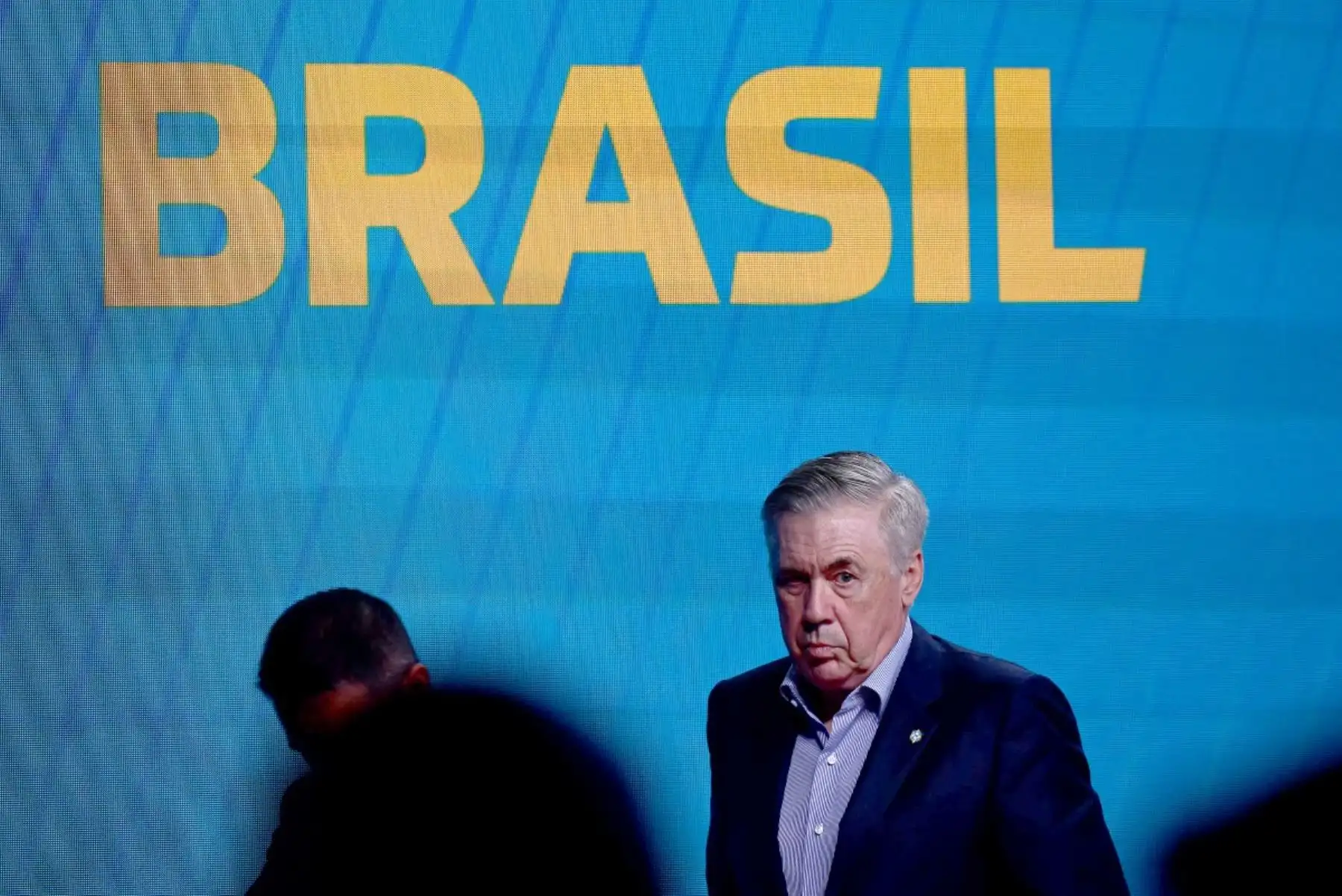 El seleccionador Carlo Ancelotti encabezó el acto de presentación de la convocatoria de Brasil para el Mundial 2026 en Río de Janeiro. Foto: AFP.