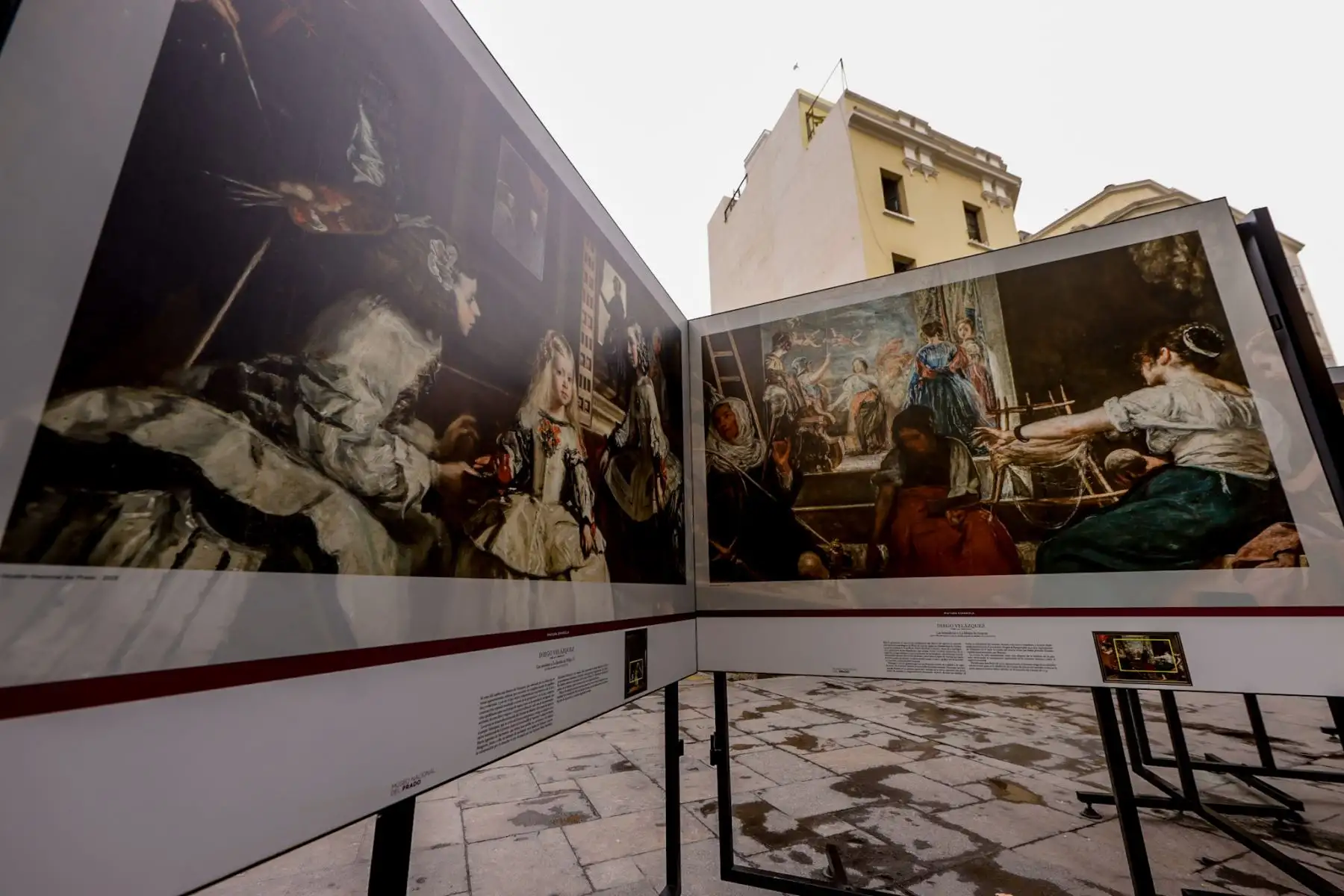 Visitantes recorren la exposición “El Museo del Prado en Lima”, iniciativa cultural inaugurada en el marco del Día Internacional de los Museos y que busca acercar el patrimonio artístico europeo a la ciudadanía. Foto: ANDINA/Luis Iparraguirre.
