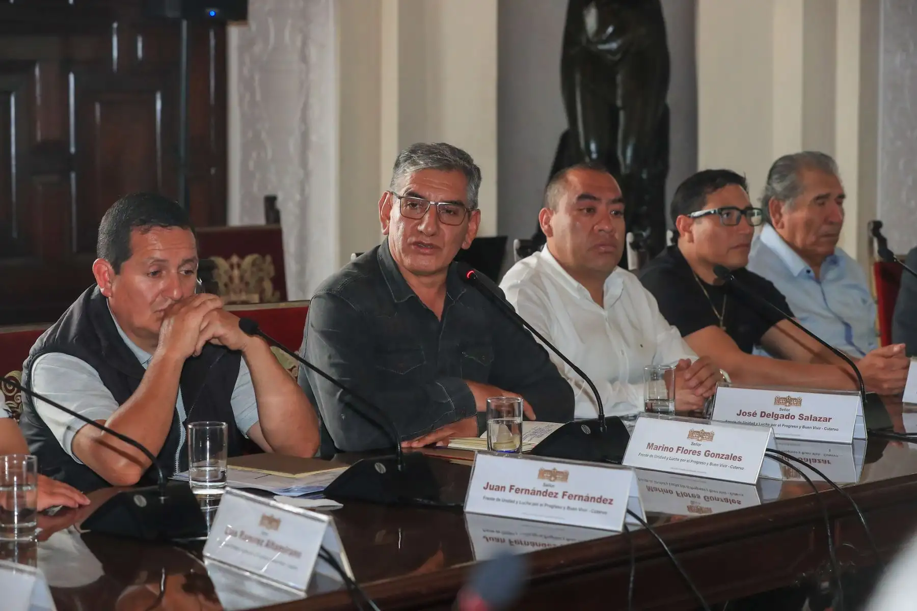 El presidente José María Balcázar recibió en Palacio de Gobierno a autoridades y representantes de la sociedad civil de Cajamarca, articulando esfuerzos para priorizar proyectos urgentes en educación, transporte, agua y saneamiento. Foto: ANDINA/Prensa Presidencia