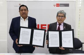 Autoridades del Minedu y del gobierno regional de Amazonas firmaron un convenio de cooperación. Foto: MINEDU/Difusión.