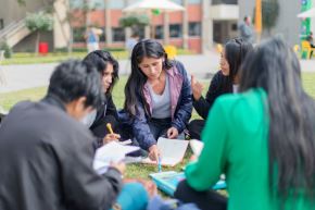 Hasta 6,000 jóvenes podrán estudiar una carrera con Beca 18-2027. Foto:ANDINA