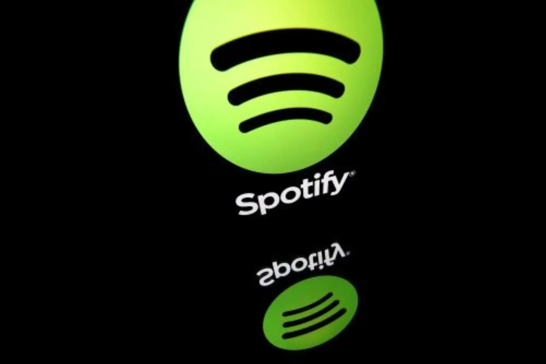 Spotify y Universal cierran un acuerdo sobre los remixes hechos por fans con IA