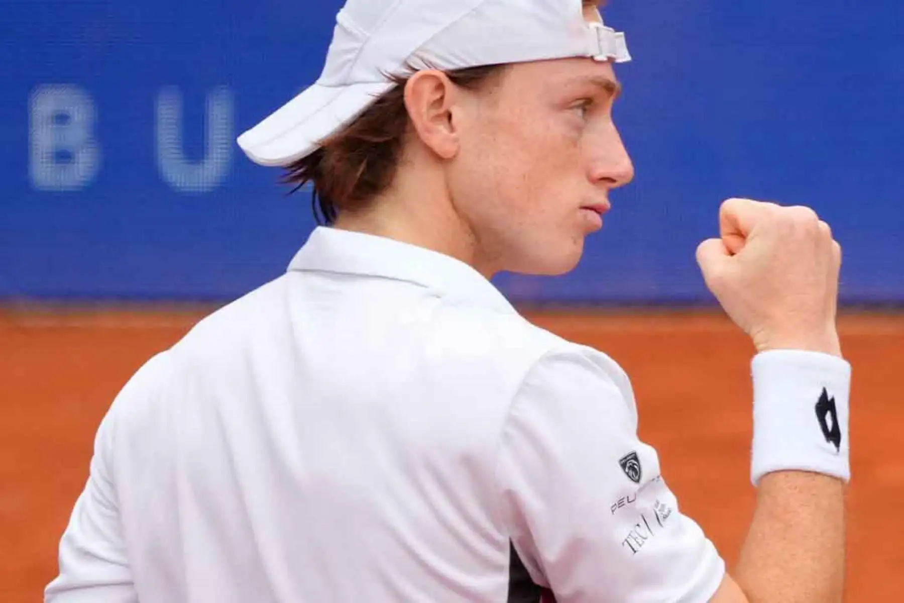 Ignacio Buse continúa recibiendo elogios de la prensa y del circuito mundial luego de vencer al estadounidense Tommy Paul en la final del ATP 500 de Hamburgo, resultado que le permitió escalar posiciones en el ranking ATP. Foto: de ATP Tour