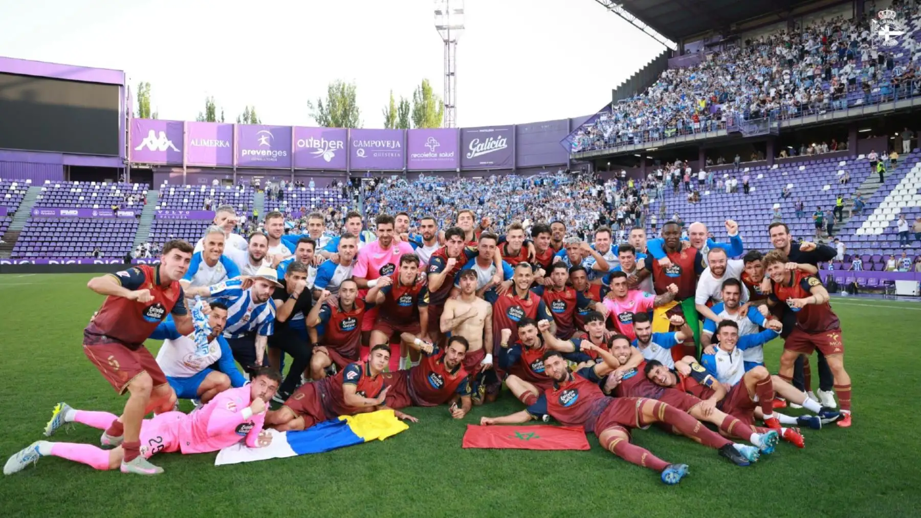 Deportivo La Coruña asciende a la Liga de España y el histórico Zaragoza baja a tercera
