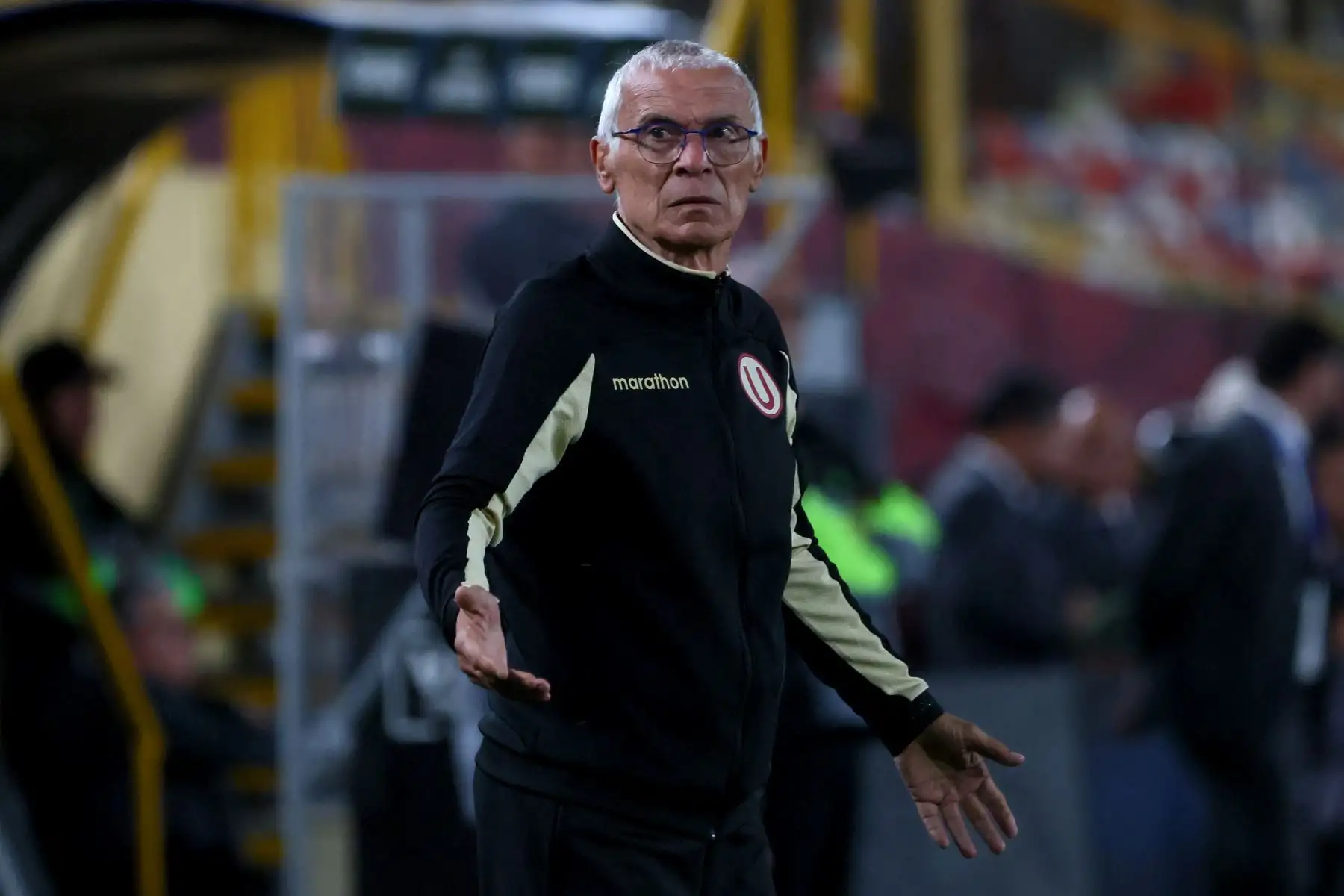 Universitario destituyó a Héctor Cúper como técnico por magros resultados