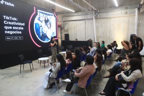  TikTok ha demostrado ser un catalizador para las  Pymes, proporcionando una plataforma accesible y creativa que permite conectar con audiencias de manera auténtica.  Foto: ANDINA/Héctor Vinces