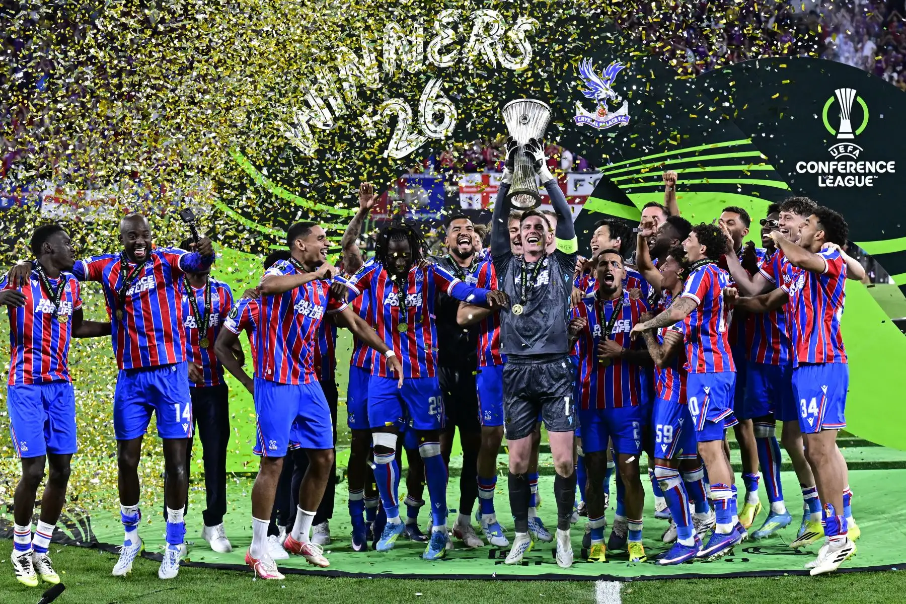 Crystal Palace fulmina al Rayo Vallecano para conquistar la UEFA Conference League