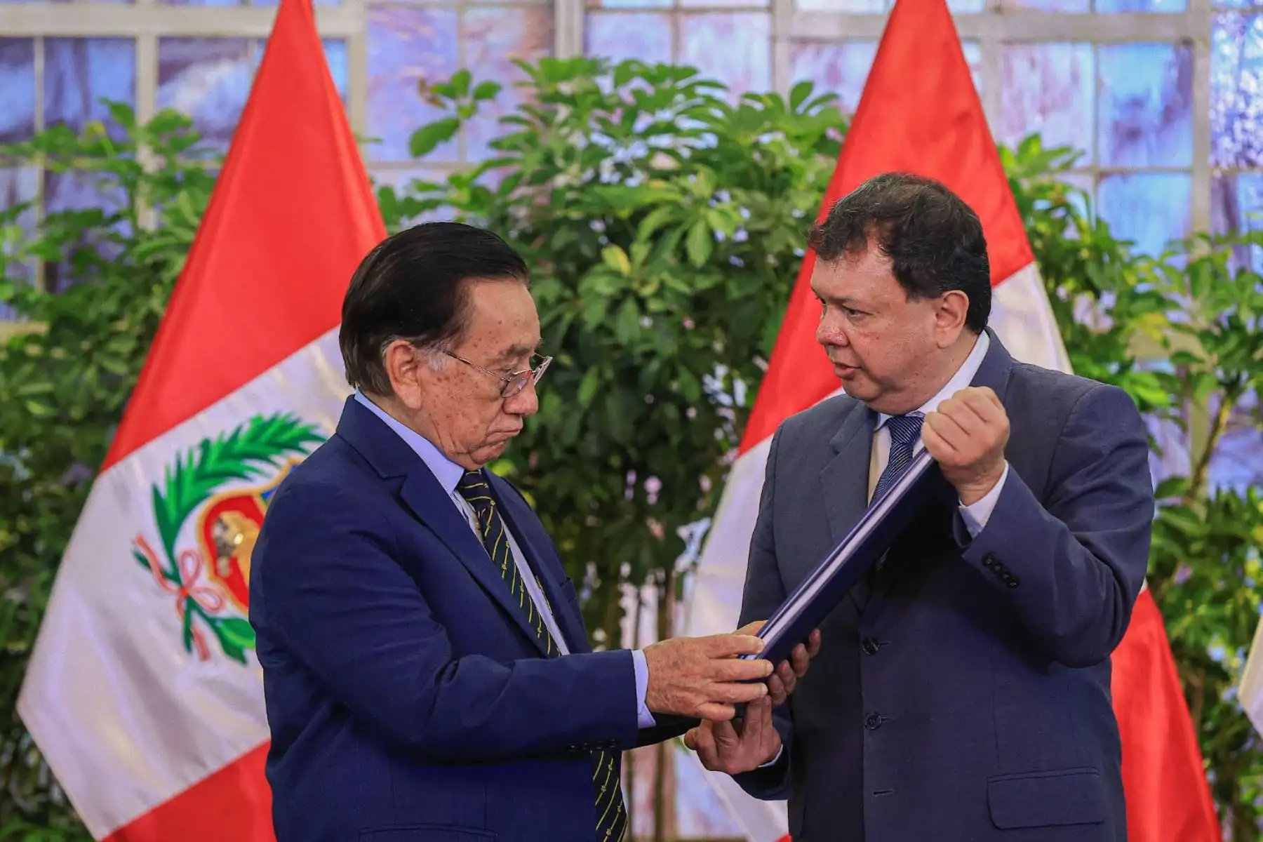 El Gobierno presentó la "Hoja de ruta intersectorial 2026-2029. Hacia un sistema de salud con estándares OCDE", durante una ceremonia oficial realizada en Palacio de Gobierno, donde el presidente José María Balcázar resaltó la prioridad de fortalecer la atención sanitaria en el país. Foto: ANDINA/ Prensa Presidencia