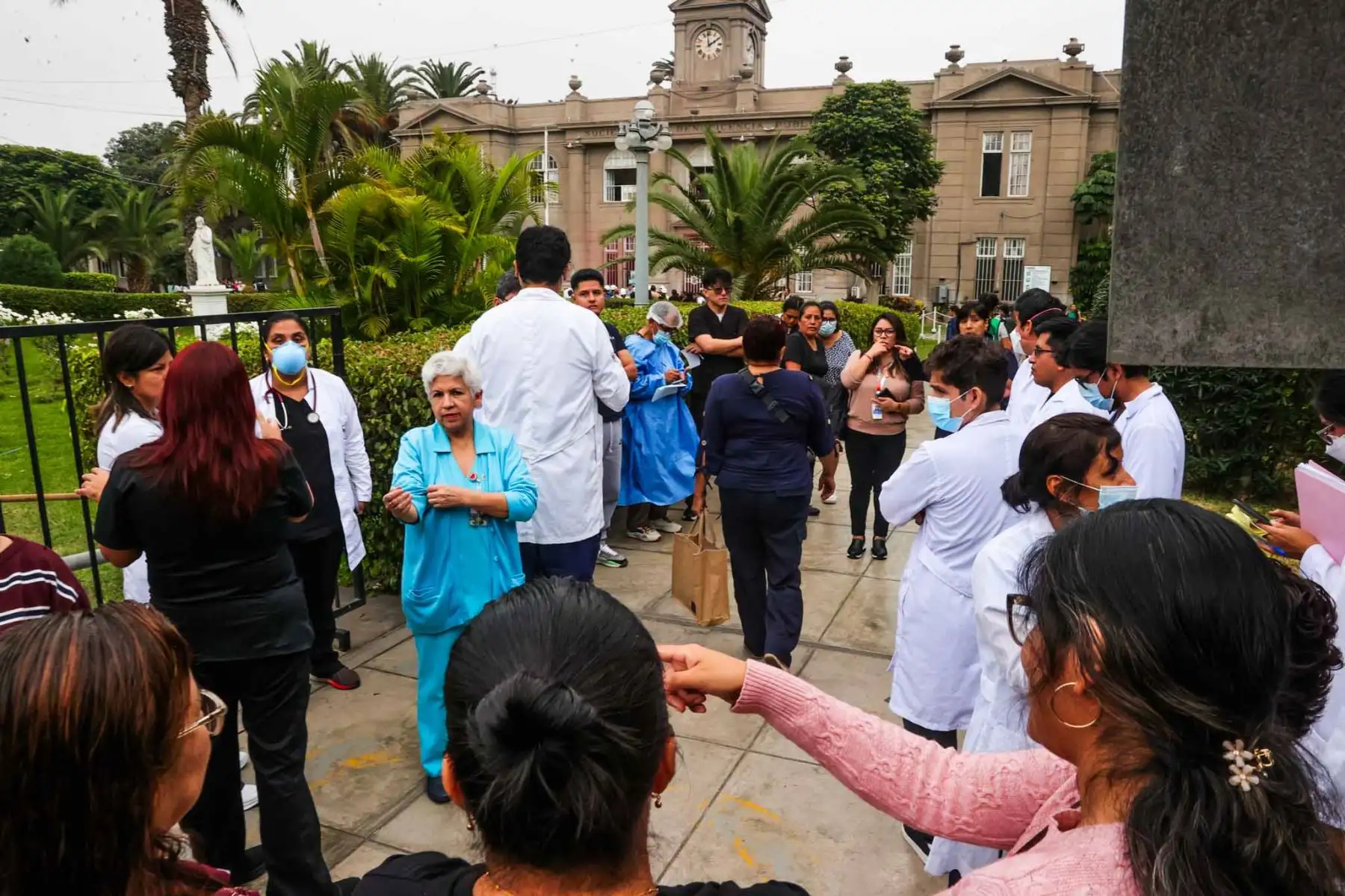 Primer Simulacro Nacional Multipeligro 2026, ejercicio organizado por el Hospital Loayza, para poner a prueba la capacidad de respuesta de la población y las autoridades frente a sismos, tsunamis y otros desastres naturales. Foto: ANDINA/ Carlos Américo Lezama Villantoy