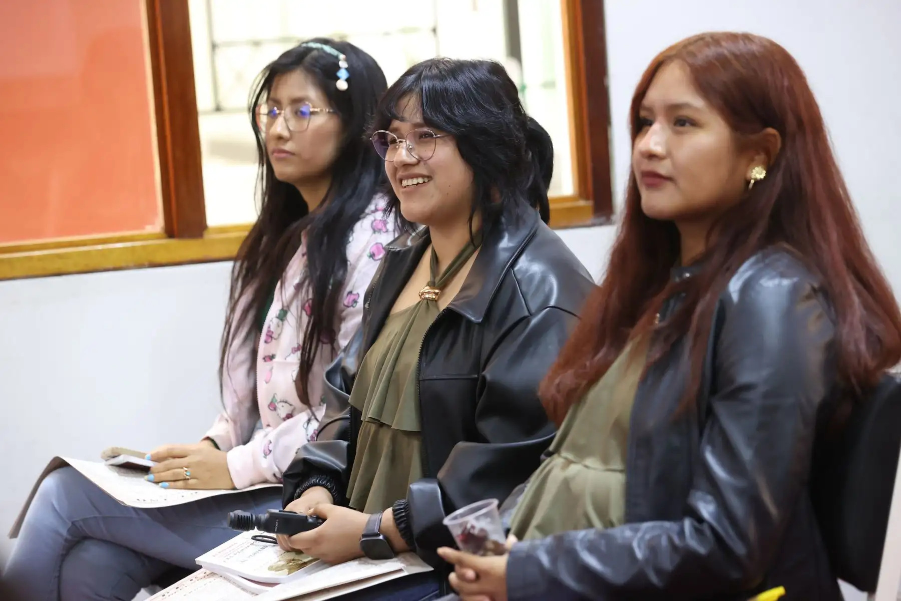 Alumnos de noveno ciclo de la facultad de Ciencias de la Comunicación de la Universidad Nacional Mayor de San Marcos, comparten la experiencia "Vive Andina". Foto: ANDINA/Melina Mejía
