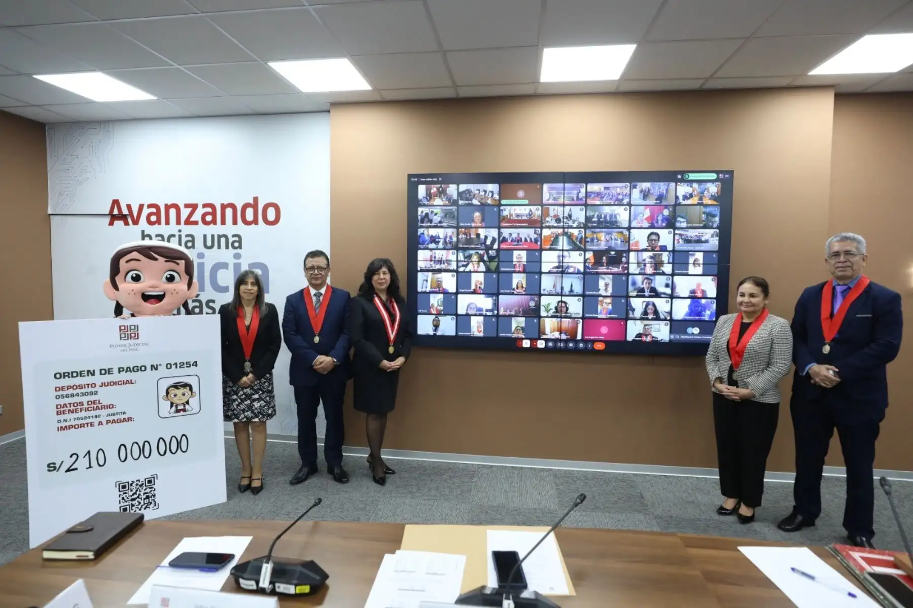 PJ entrega órdenes de pago por S/210 millones para beneficiarios de pensión de alimentos