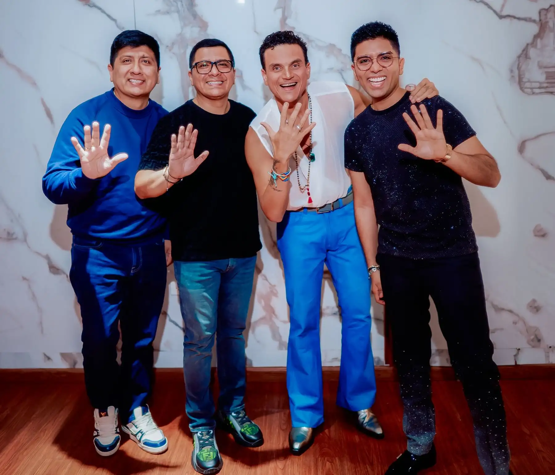 Grupo 5 fue la sorpresa en la noche vallenata de Silvestre Dangond
