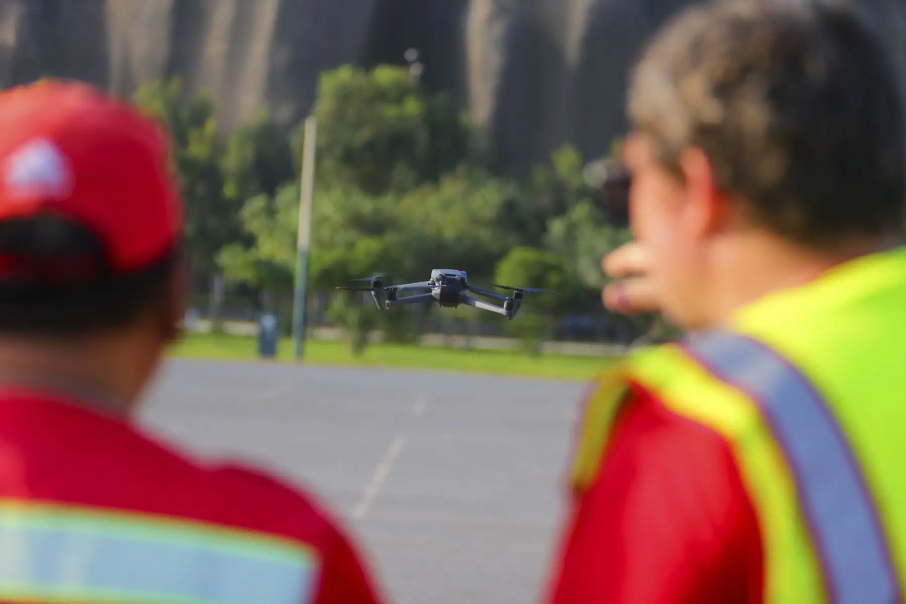 Además, esta tecnología contribuye al monitoreo de incendios, la evaluación de daños y el reconocimiento de zonas de difícil acceso. La información recopilada favorece una mejor toma de decisiones por parte de los equipos de respuesta. Foto: Difusión