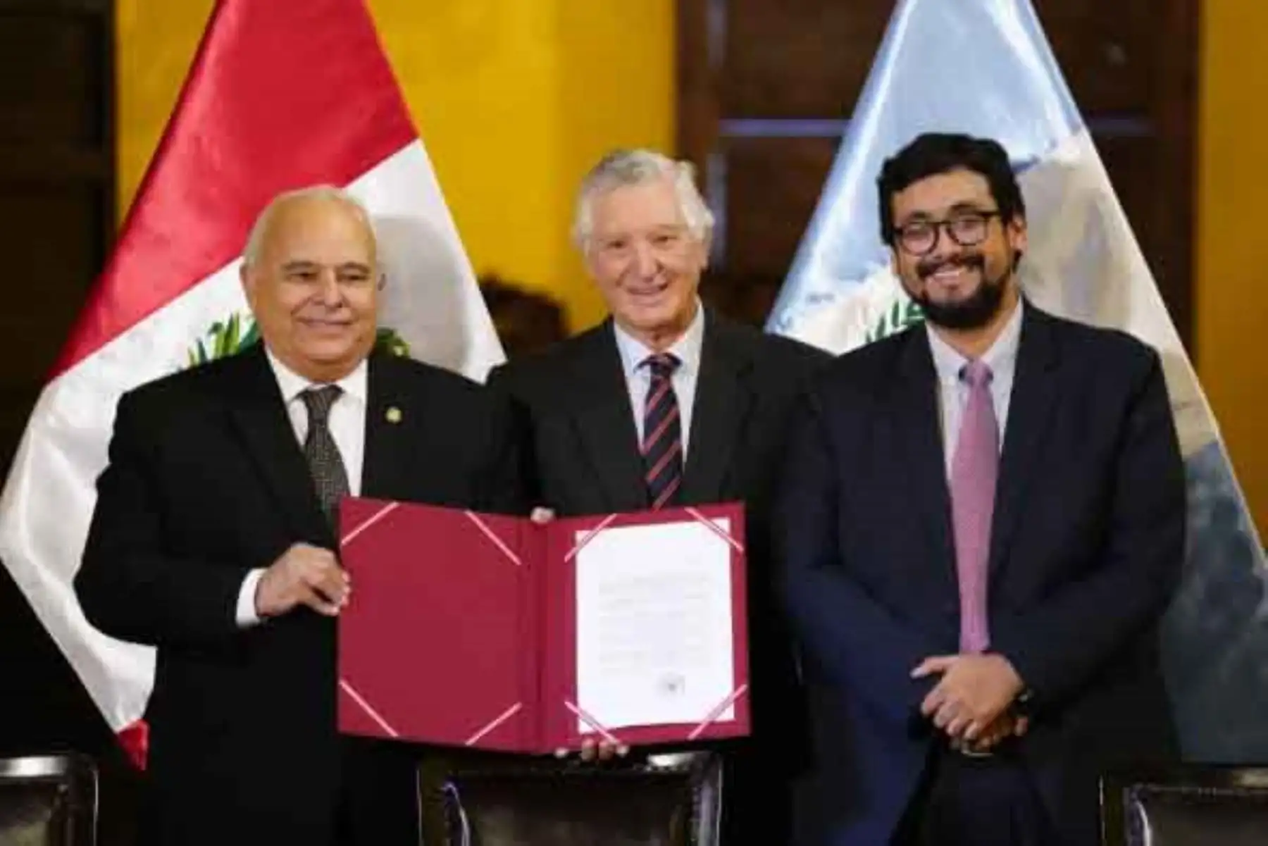 Mincetur emitirá decreto supremo de entrada en vigor del TLC con Guatemala