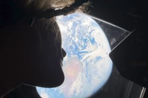 Moon Joy reúne arte, ciencia y exploración espacial en redes sociales