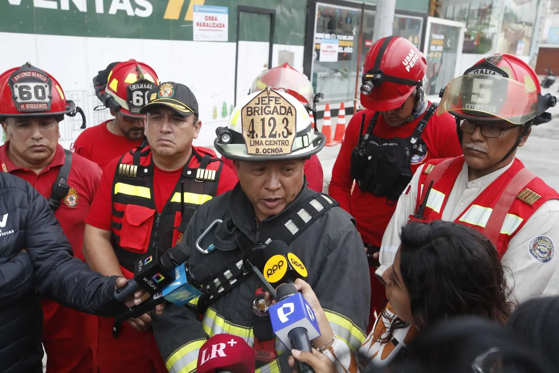 Un trabajador falleció este martes luego de quedar atrapado bajo tierra tras un derrumbe ocurrido en una obra de construcción en el distrito de San Miguel. Foto: ANDINA/Eddy Ramos