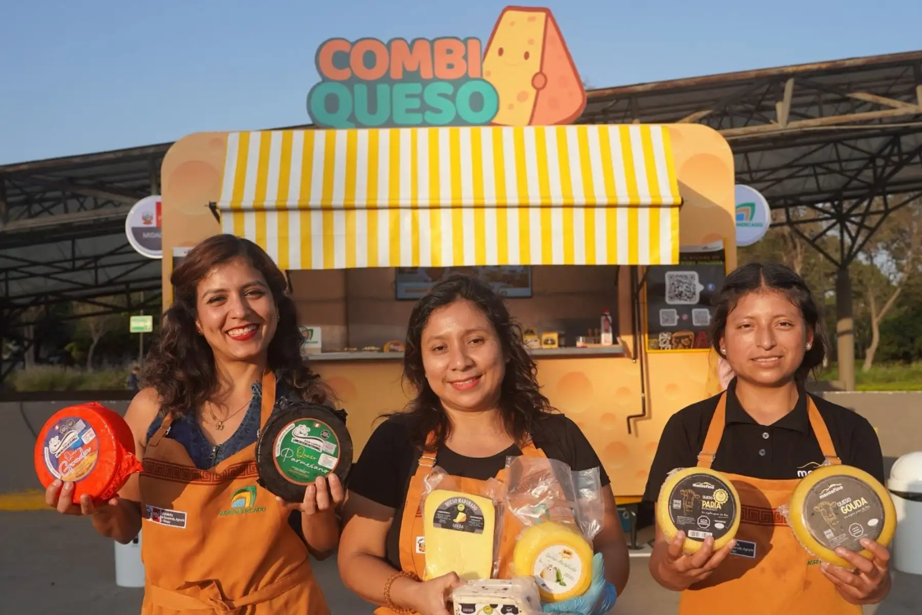 Conoce la ‘Combi Queso’, plataforma móvil con los mejores quesos artesanales del Perú