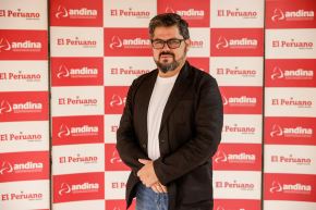 El Dr. Jaime Miranda Montero, epidemiólogo peruano y actual decano de Salud Pública de la Universidad de Sídney (Australia), participó en el programa Andina al Día, donde analizó los principales desafíos de la salud pública en el Perú. El especialista, elegido por la ONU para integrar el grupo que diseña la agenda global de desarrollo sostenible al 2030, destacó que el fortalecimiento del sistema sanitario requiere más que infraestructura y recursos económicos. Foto: ANDINA/Luis Iparraguirre.