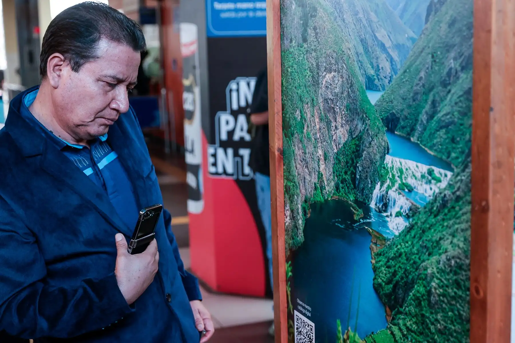 La muestra reúne fotografías de áreas naturales protegidas del país, espacios que conservan ecosistemas únicos y contribuyen a la protección de la biodiversidad peruana. Foto: ANDINA/Luis Iparraguirre.