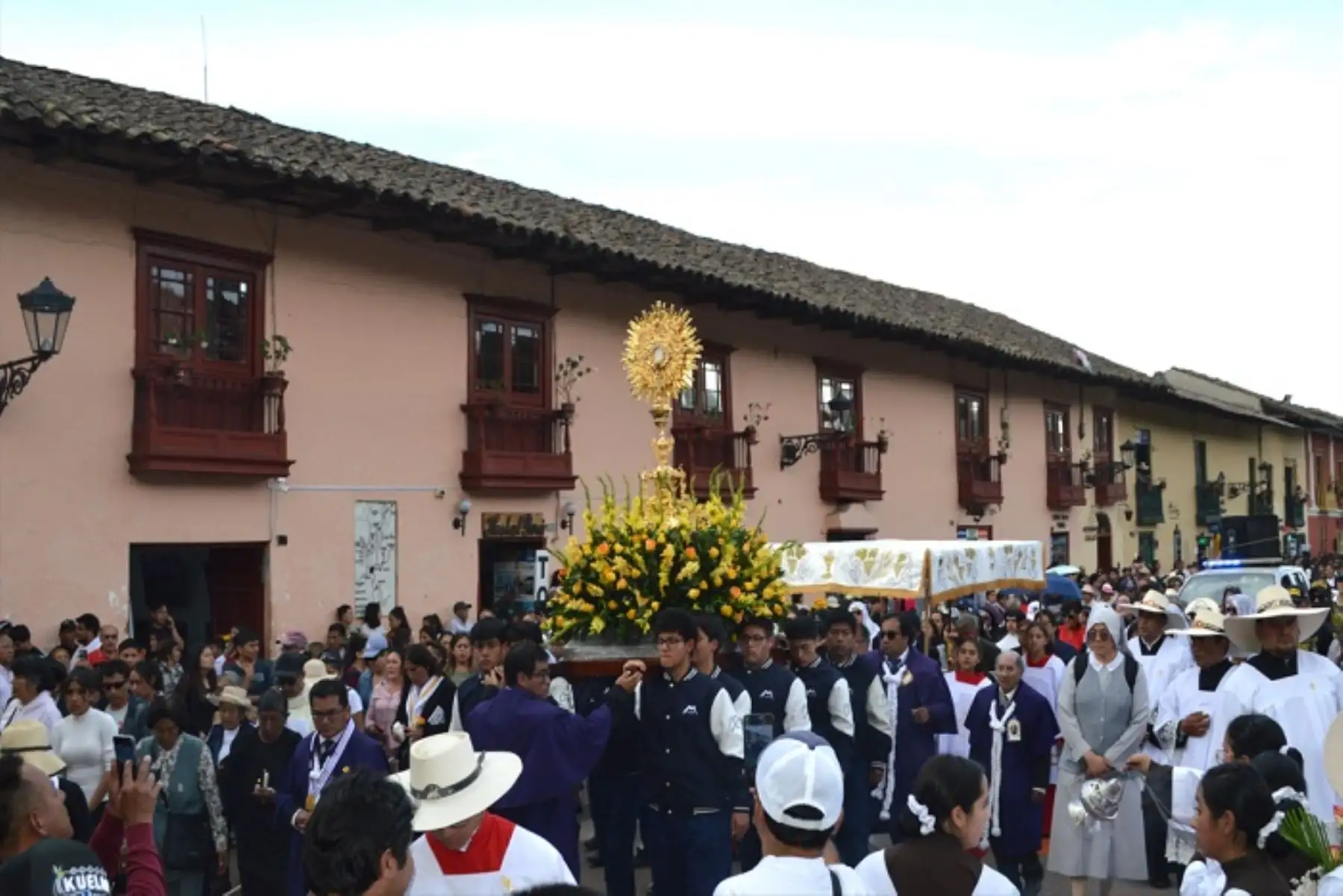 Corpus Christi en Cajamarca: multitudinaria procesión reafirma fe de la población