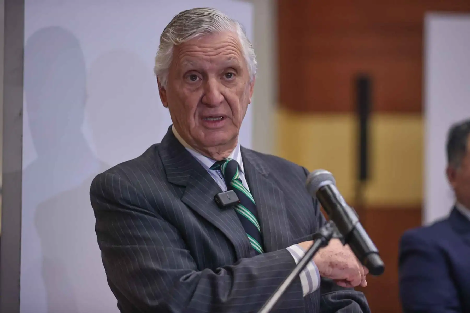 Exministros de Relaciones Exteriores rechazan denuncias contra canciller Carlos Pareja