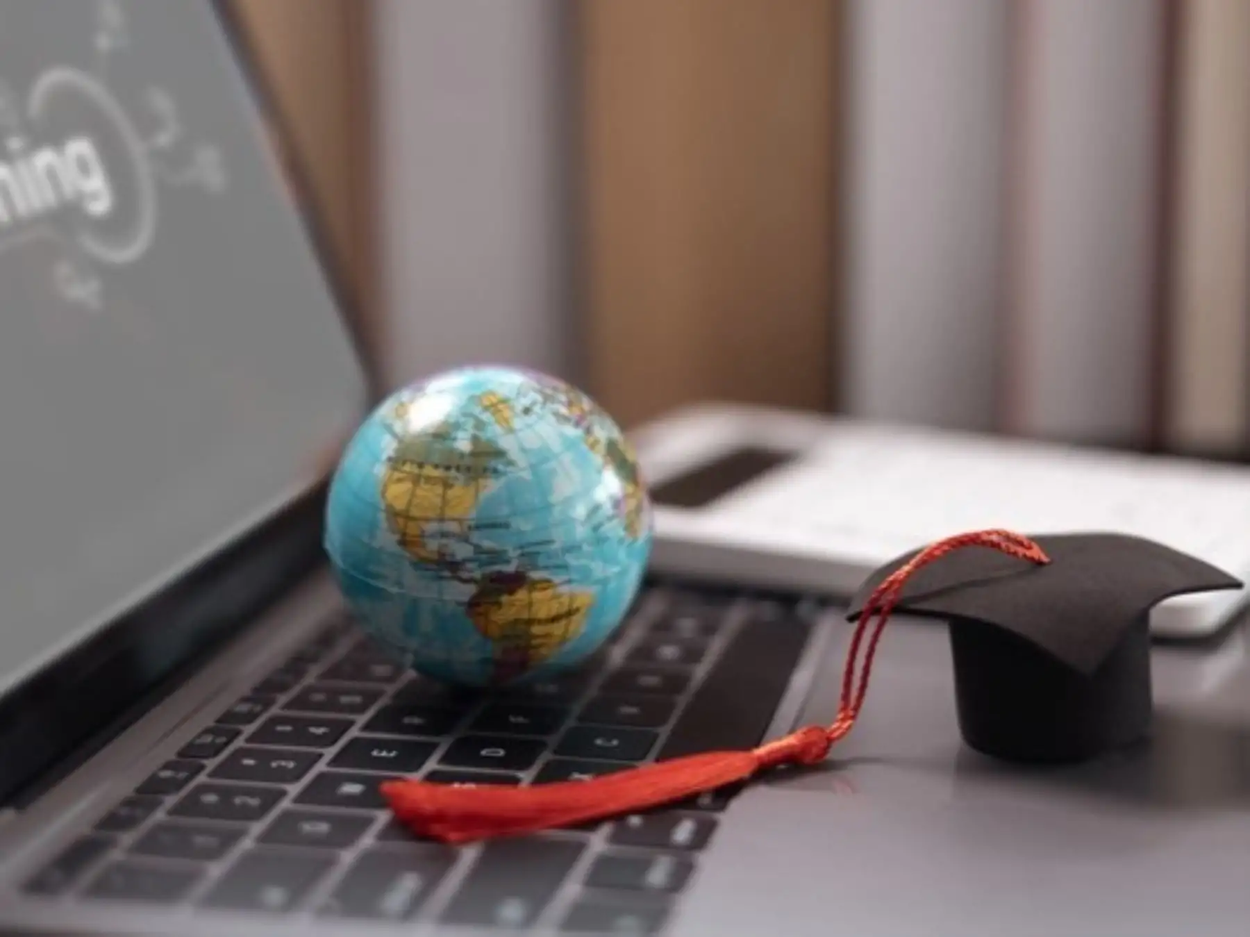 Sunedu actualiza reglamento para reconocer en Perú grados obtenidos en el extranjero