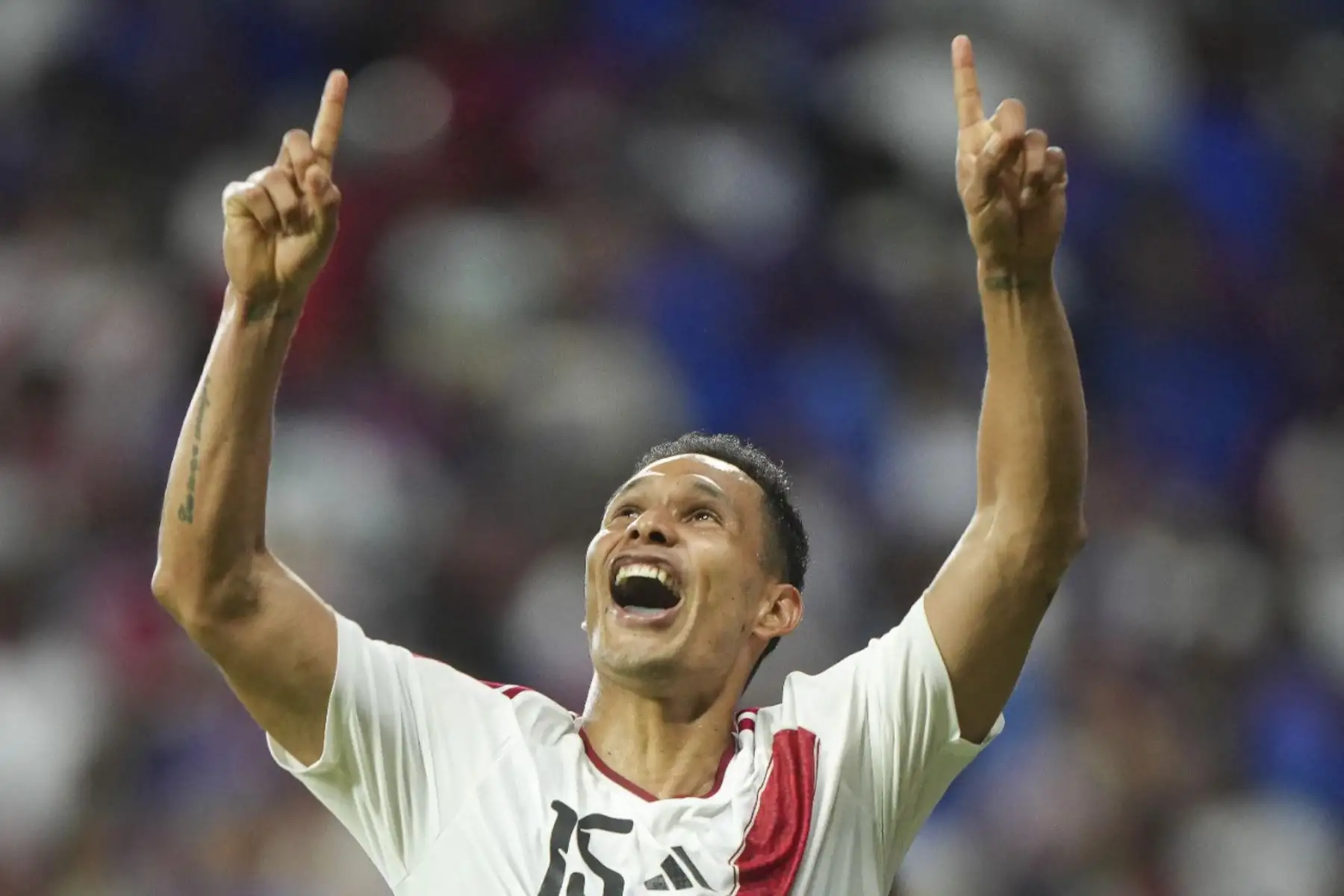 Perú derrotó 2-1 a Haití en Miami con goles de Renzo Garcés y Jairo Vélez. Foto: FPF