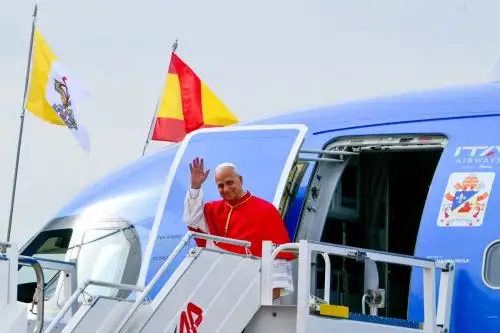 Papa León XIV inició una visita histórica a España