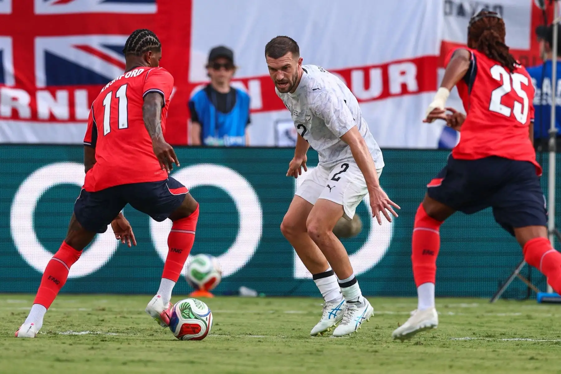 Inglaterra vence por la mínima con gol de Harry Kane a la Nu