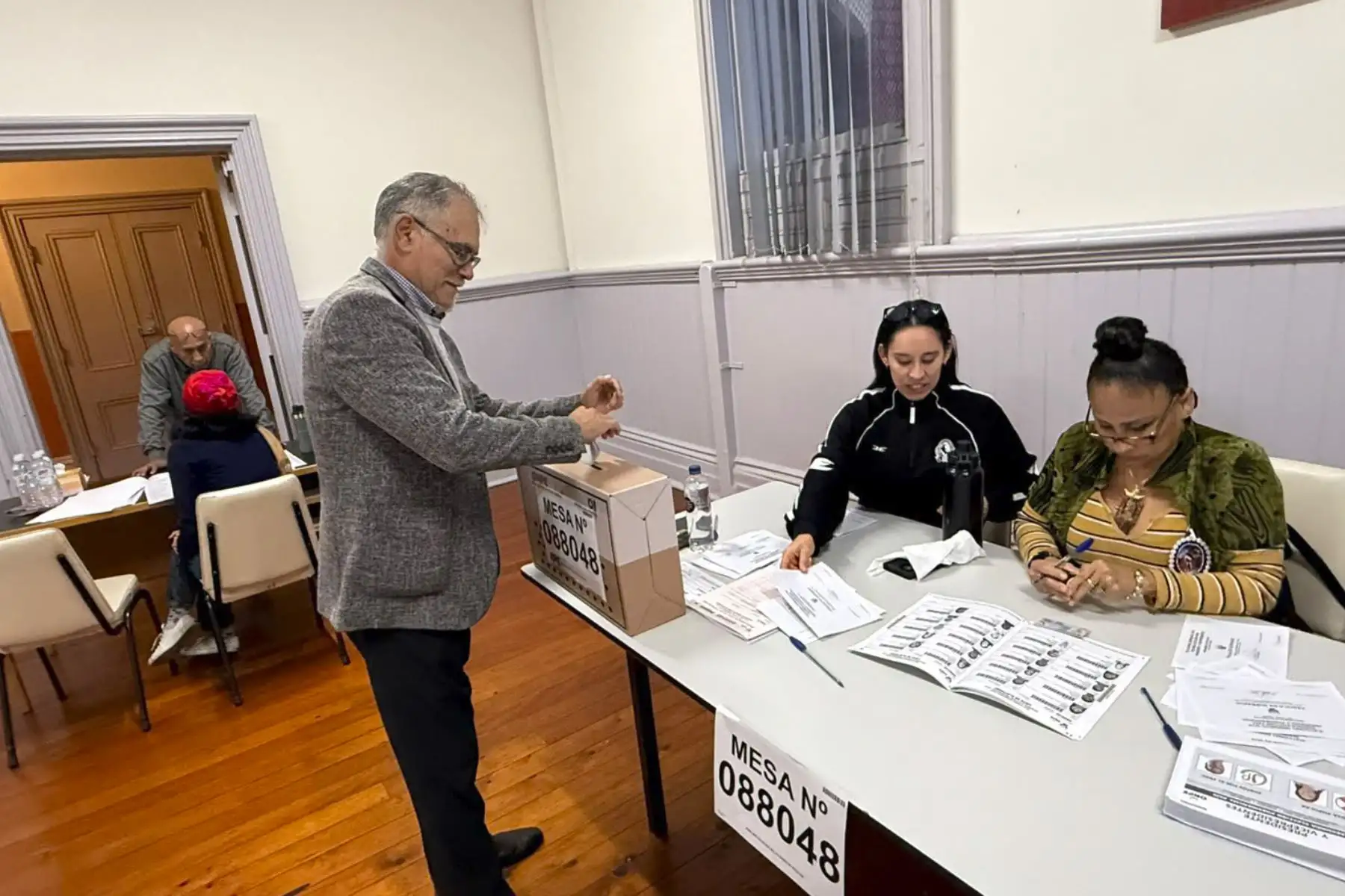 Elecciones 2026: peruanos en Oceanía y Asia también ya votan en segunda vuelta
