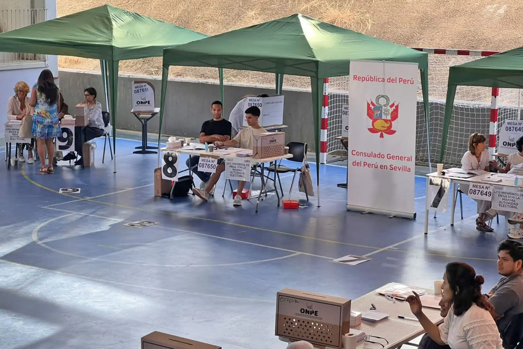 Las mesas de sufragio en Andalucía, Ceuta y Melilla en España está en funcionamiento al 100%. Foto: Consulado General del Perú en Sevilla