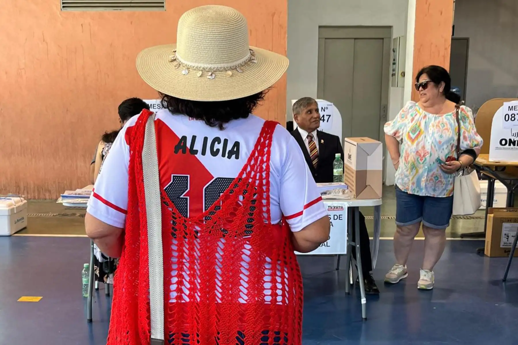 Las mesas de sufragio en Andalucía, Ceuta y Melilla en España está en funcionamiento al 100%. Foto: Consulado General del Perú en Sevilla