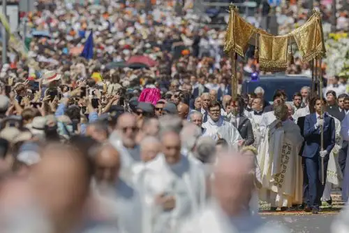 El papa León XVI ofició una misa ante más de 1,2 millones de fieles en Madrid