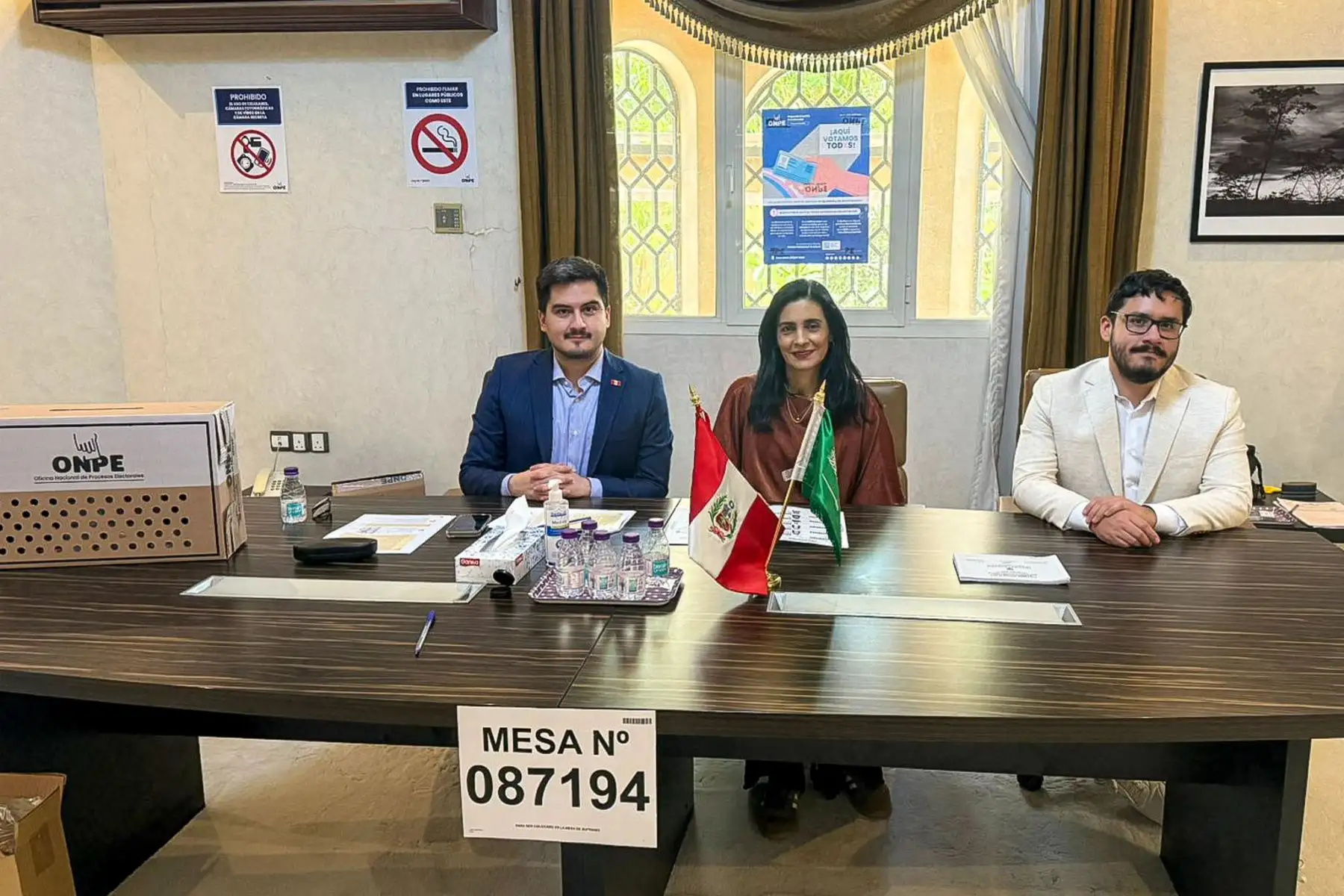 El proceso electoral para la segunda vuelta de las Elecciones Generales 2026 concluyó en los países de Oceanía y Asia donde residen ciudadanos peruanos habilitados para votar. Las jornadas se desarrollaron en oficinas consulares y locales habilitados por el Estado peruano, permitiendo que los connacionales ejerzan su derecho al sufragio antes del cierre de la votación en el territorio nacional. Fotos: Cancillería.