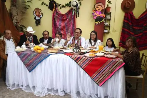 Elecciones 2026: candidato presidencial de Juntos por el Perú, Roberto Sánchez, participa en tradicional desayuno familiar en Huaral
