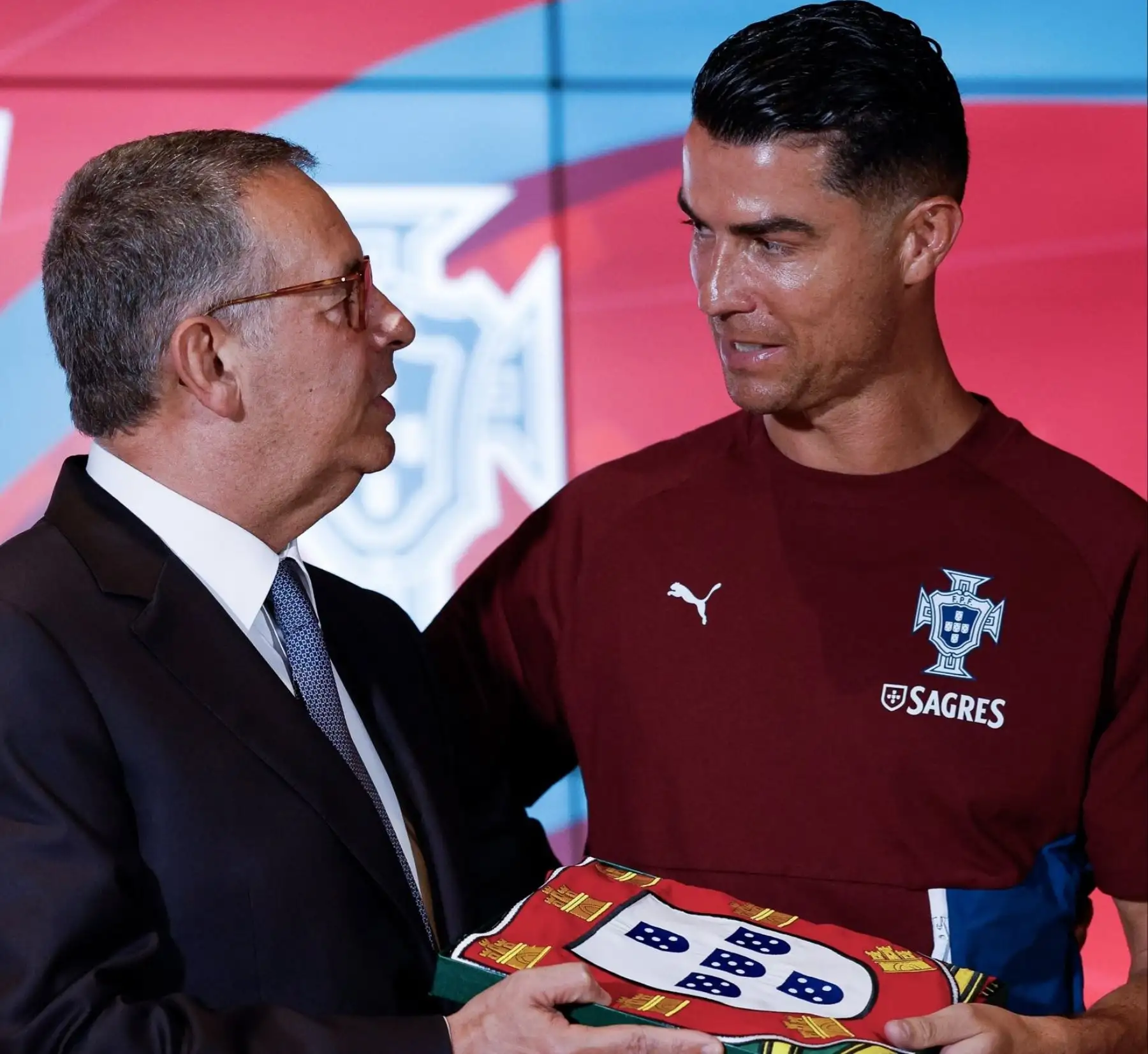 Presidente de Portugal pide a su selección el títu