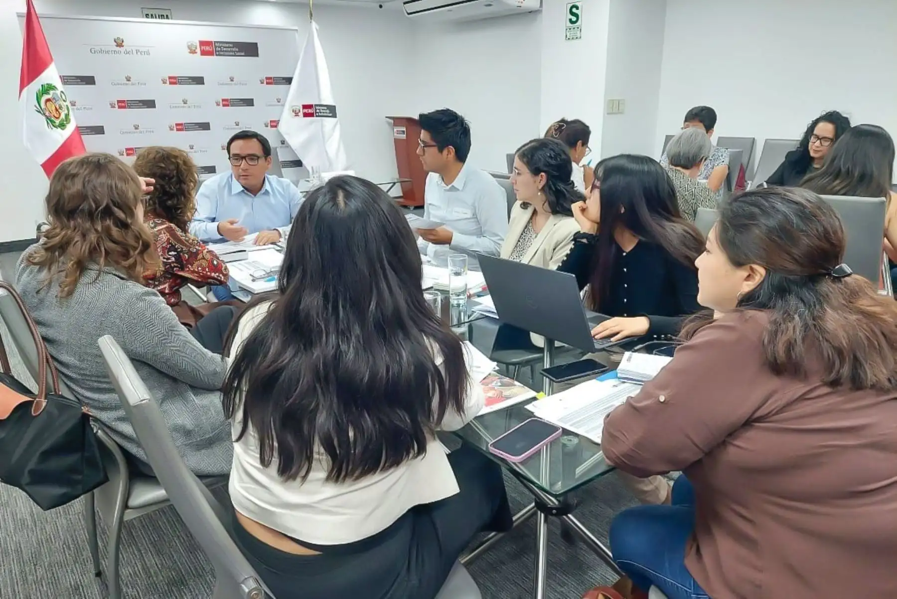 Atención, servidores públicos: capacitación gratui