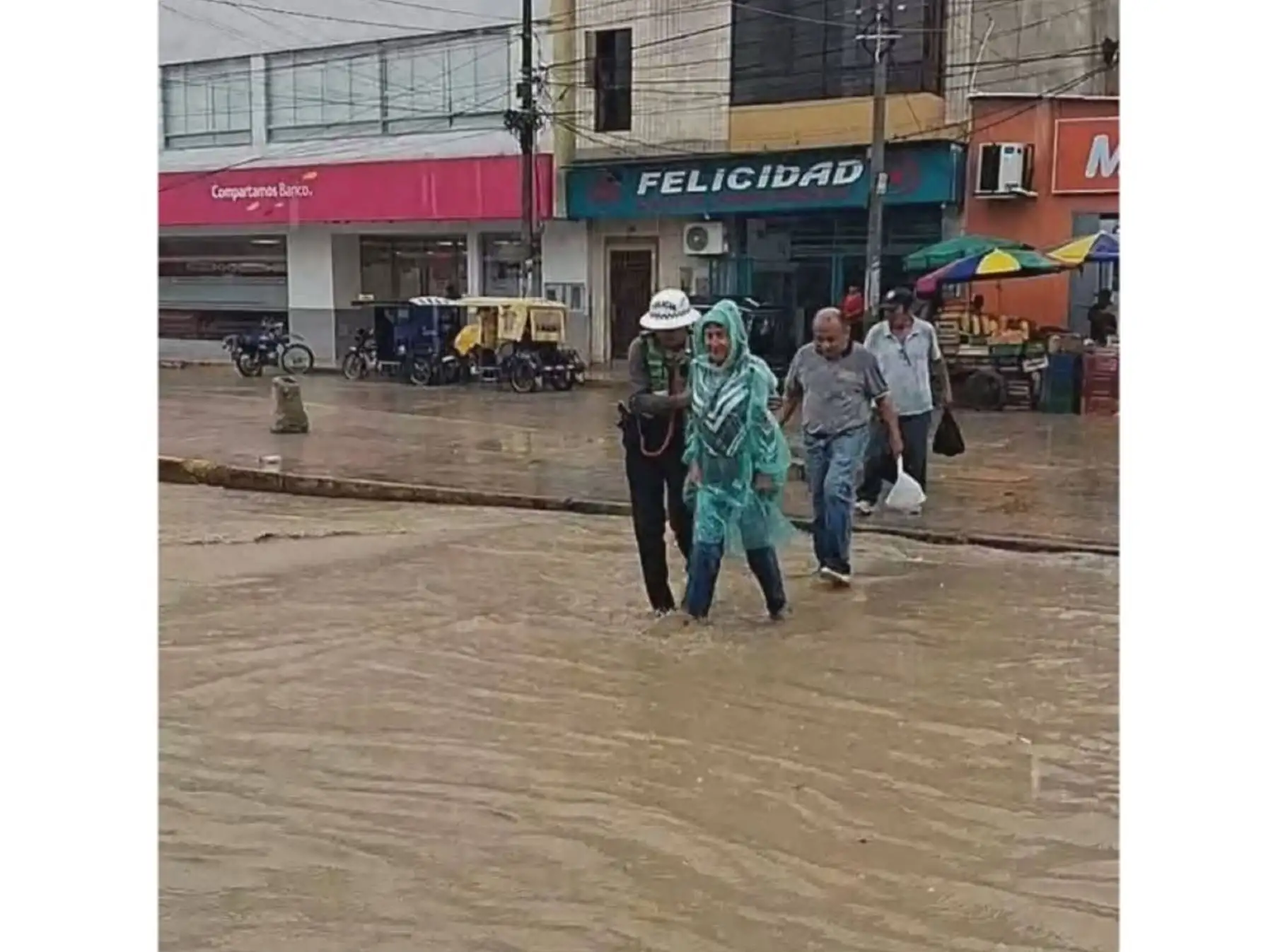 Lluvia de moderada intensidad toma por sorpresa a la poblaci