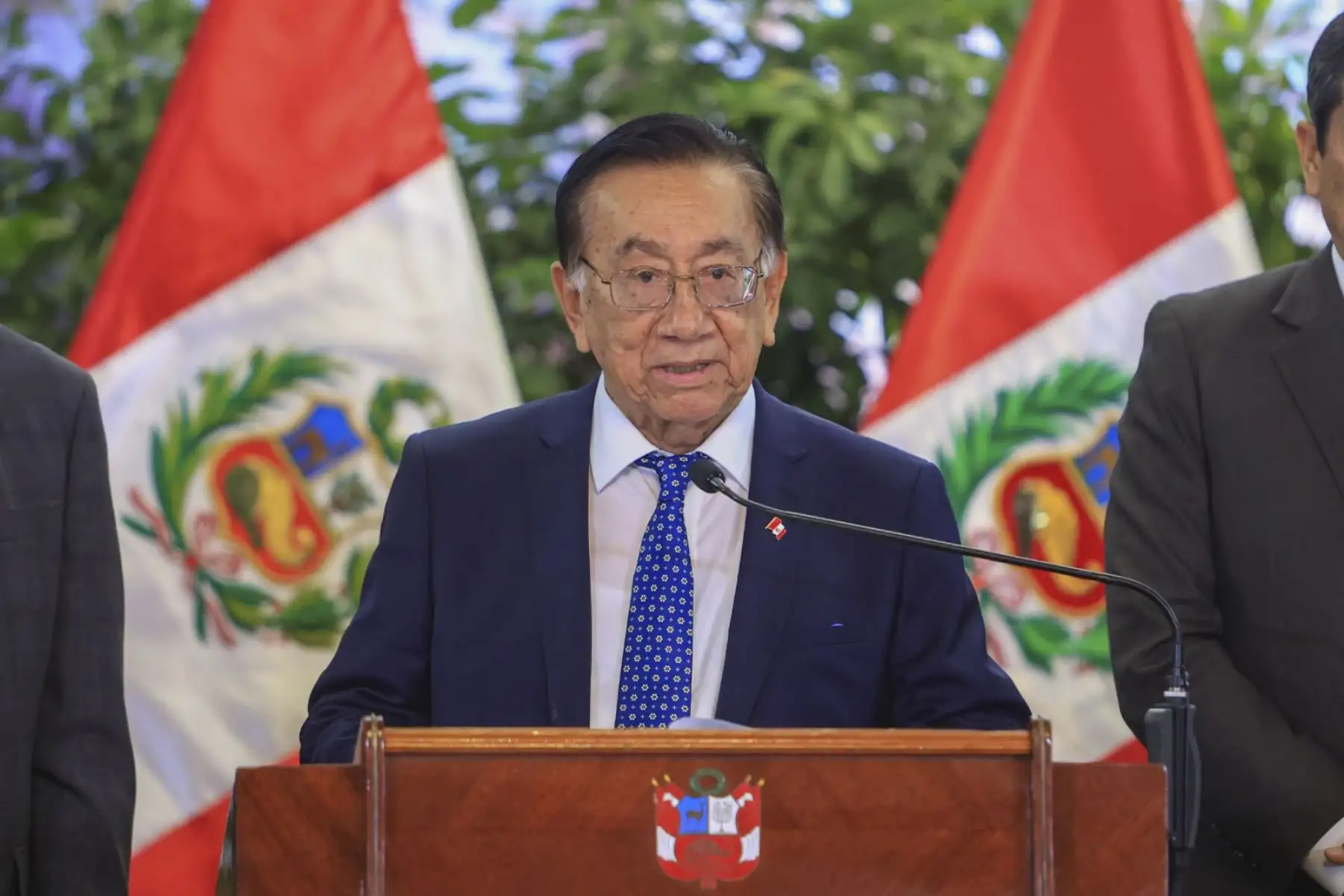 El presidente de la república, José María Balcázar, participó en la ceremonia de transferencia de la Unidad Ejecutora del Proyecto Presa Chonta, marcando el inicio de una nueva etapa para concretar una obra esperada por más de 40 años. Foto: Presidencia