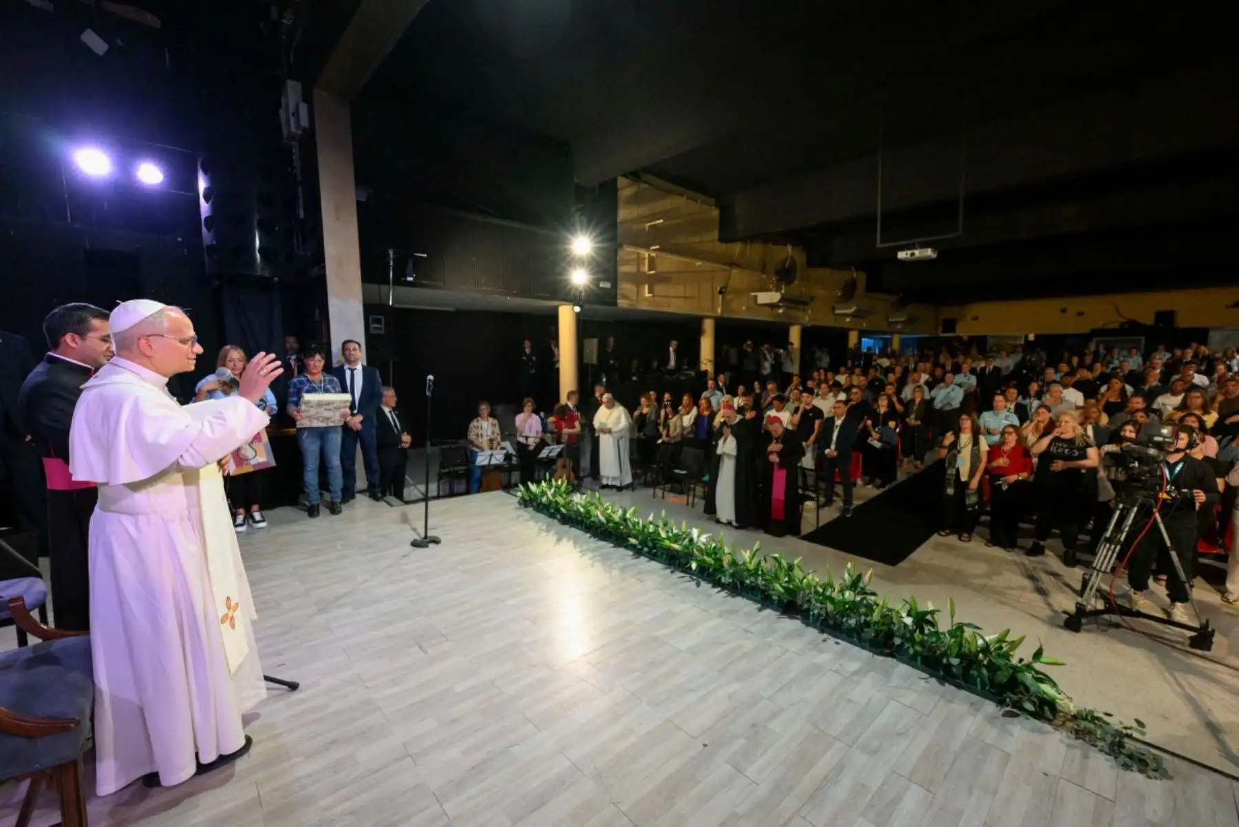 El Papa León XIV durante una visita a la prisión de Brians 1 en Sant Esteve Sesrovires, cerca de Barcelona. Foto: AFP
