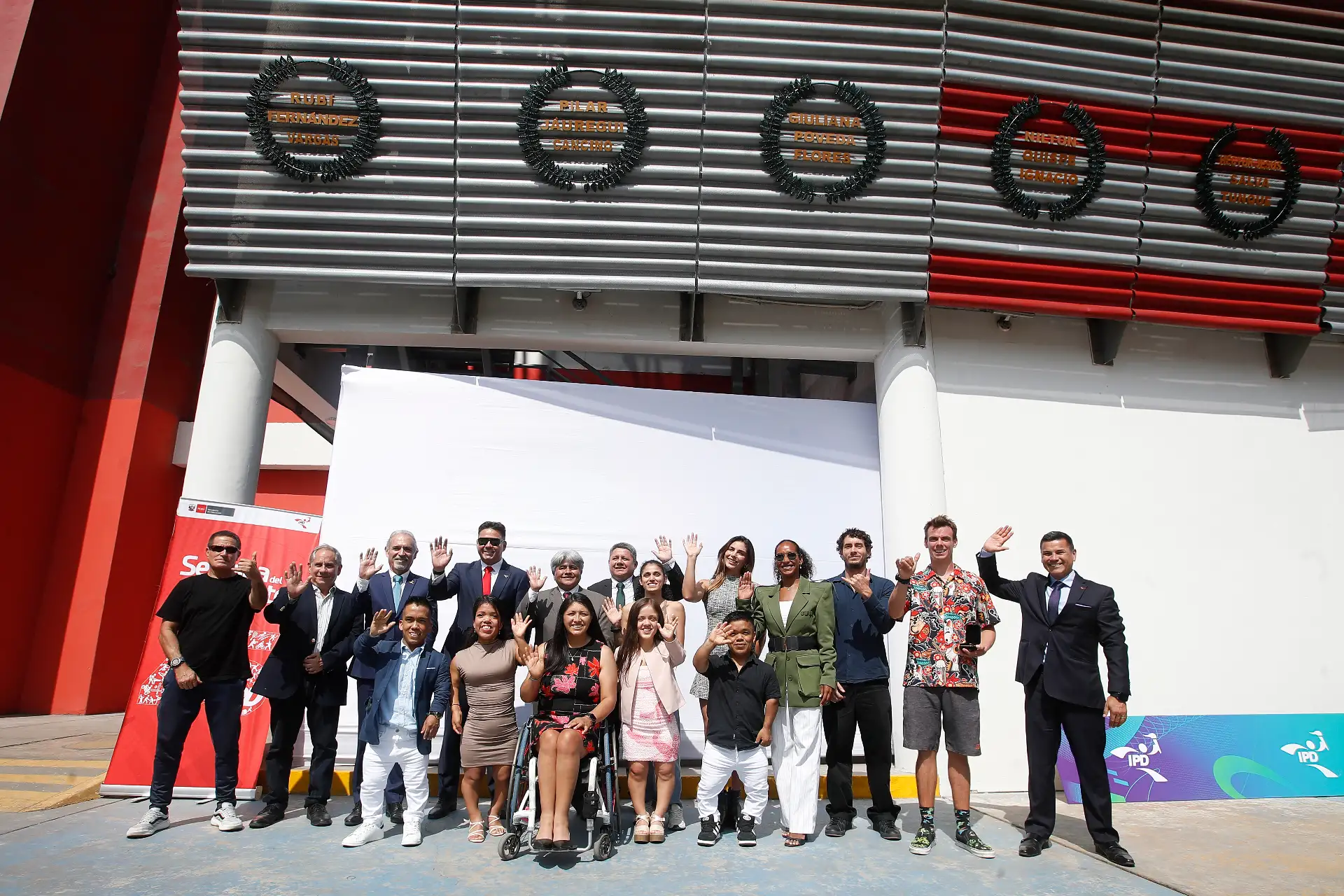 El Instituto Peruano del Deporte  entrega los Laureles Deportivos del Perú  a once deportistas y paradeportistas en el grado de Gran Cruz y Gran Oficial, por lograr triunfos destacados representando al país, en en el marco de su 45.° Aniversario del IPD. En la imagen, el deportista, Vania Torres.
Foto: ANDINA/Eddy Ramos
