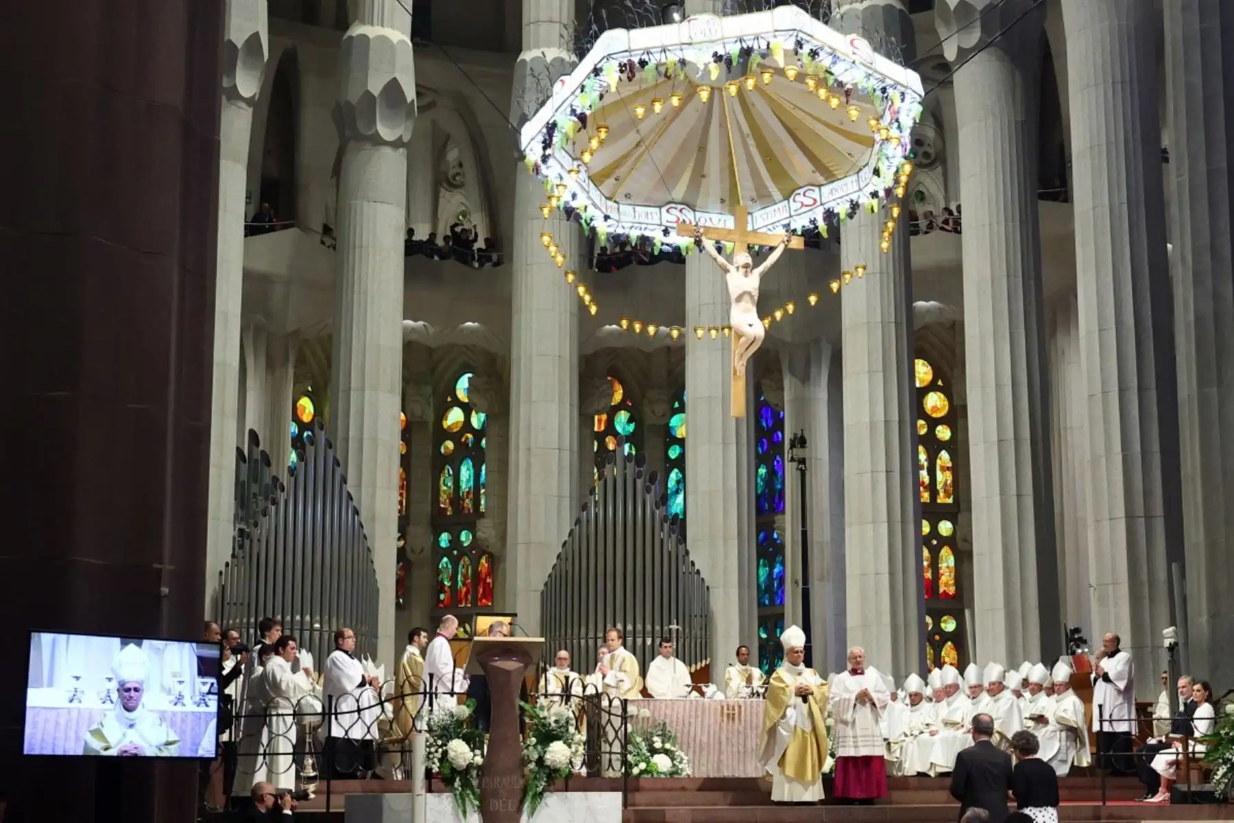 El Papa León XIV  preside la Santa Misa en la Basílica de la Sagrada Familia en Barcelona, ​​El Papa León XIV está de visita en España. AFP