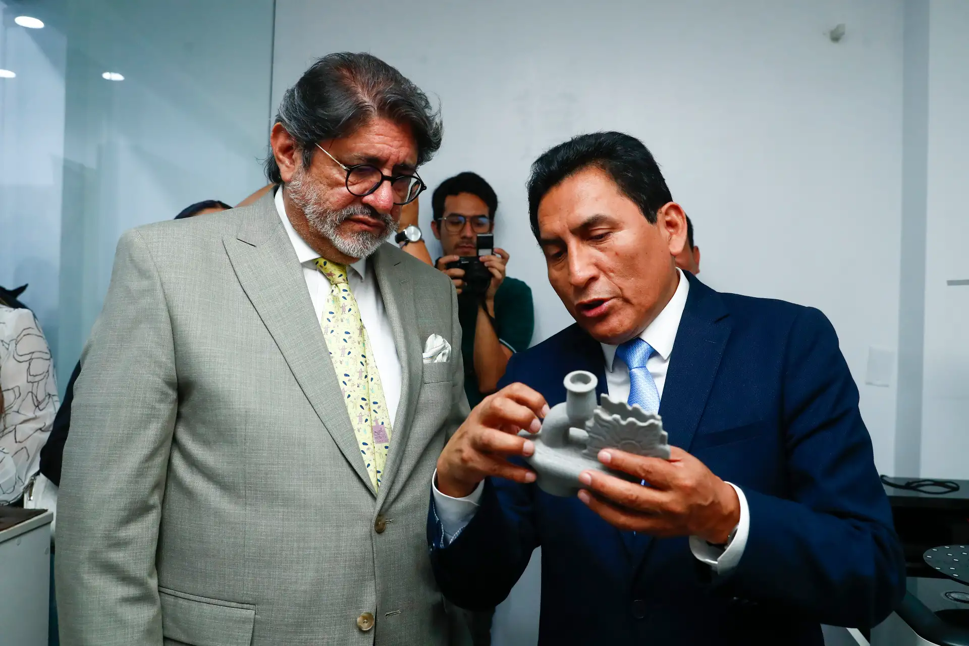 Desde el Centro Cultural Ricardo Palma se realizó la inauguración del Hub de Innovación Miraflores, un espacio municipal para conectar gobierno, ciudadanía, emprendedores, academia y sector privado con el objetivo de desarrollar soluciones innovadoras que mejoren la calidad de vida de los vecinos y fortalezcan la gestión pública. Foto: ANDINA/Daniel Bracamonte