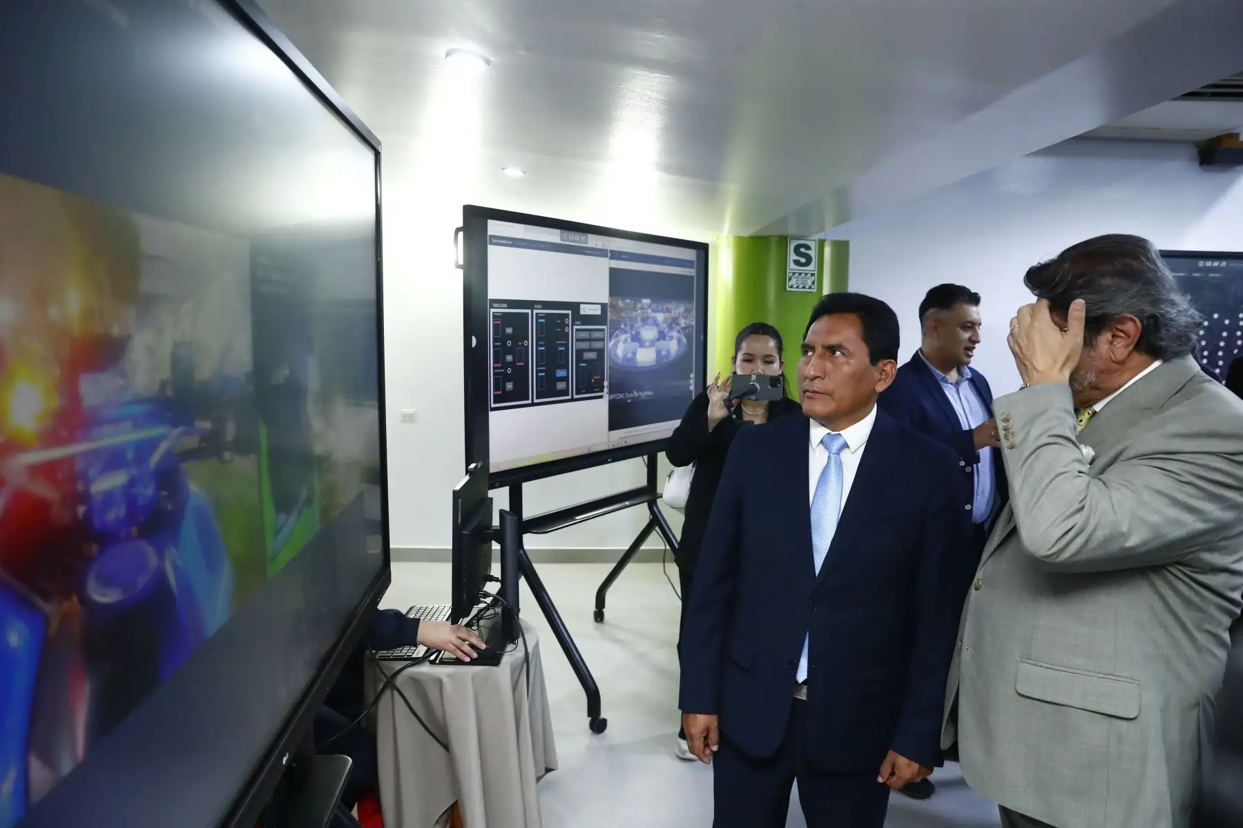 Desde el Centro Cultural Ricardo Palma se realizó la inauguración del Hub de Innovación Miraflores, un espacio municipal para conectar gobierno, ciudadanía, emprendedores, academia y sector privado con el objetivo de desarrollar soluciones innovadoras que mejoren la calidad de vida de los vecinos y fortalezcan la gestión pública. Foto: ANDINA/Daniel Bracamonte