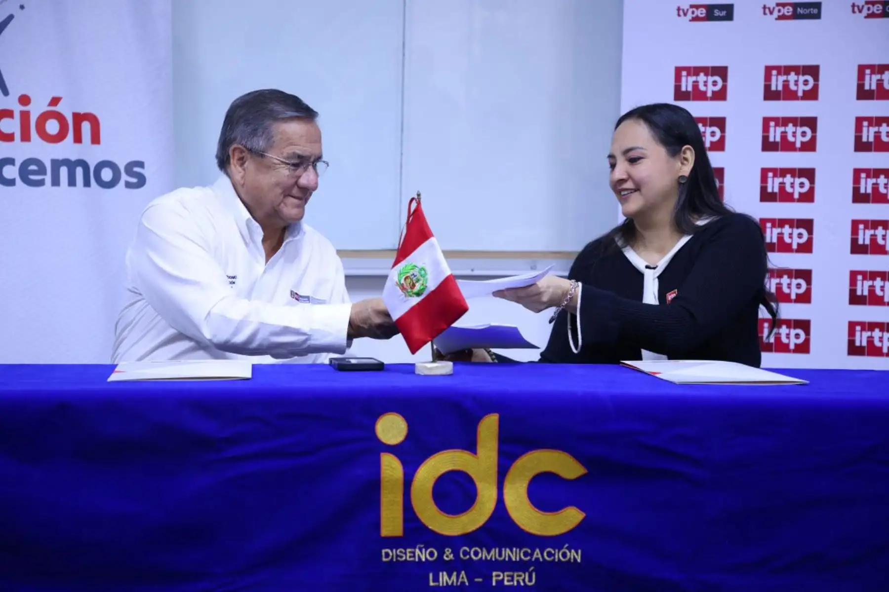 DRELM e IRTP firman convenio para incorporar archivo audiovi