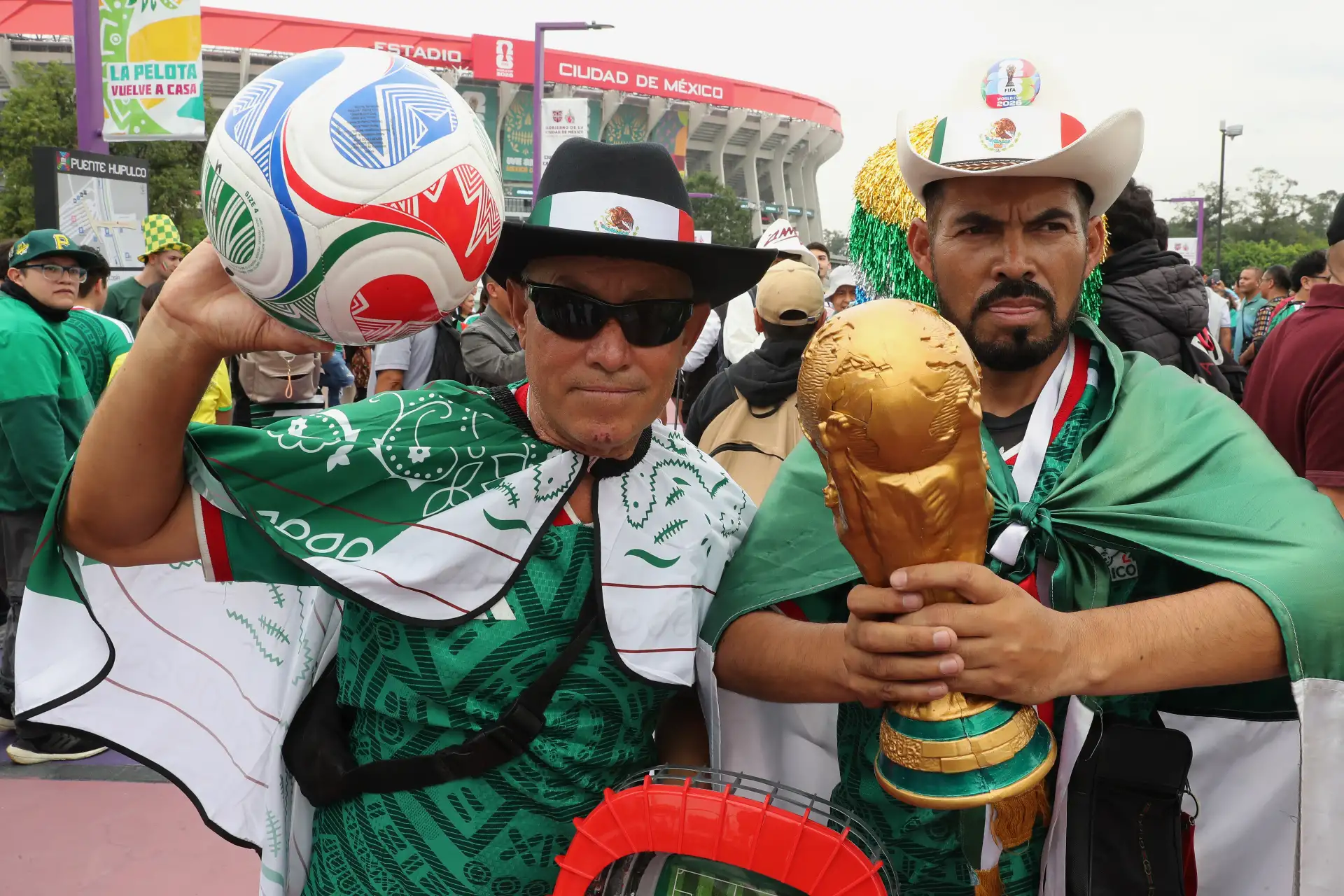 México inaugura su tercer Mundial con Sudáfrica, Shakira y m
